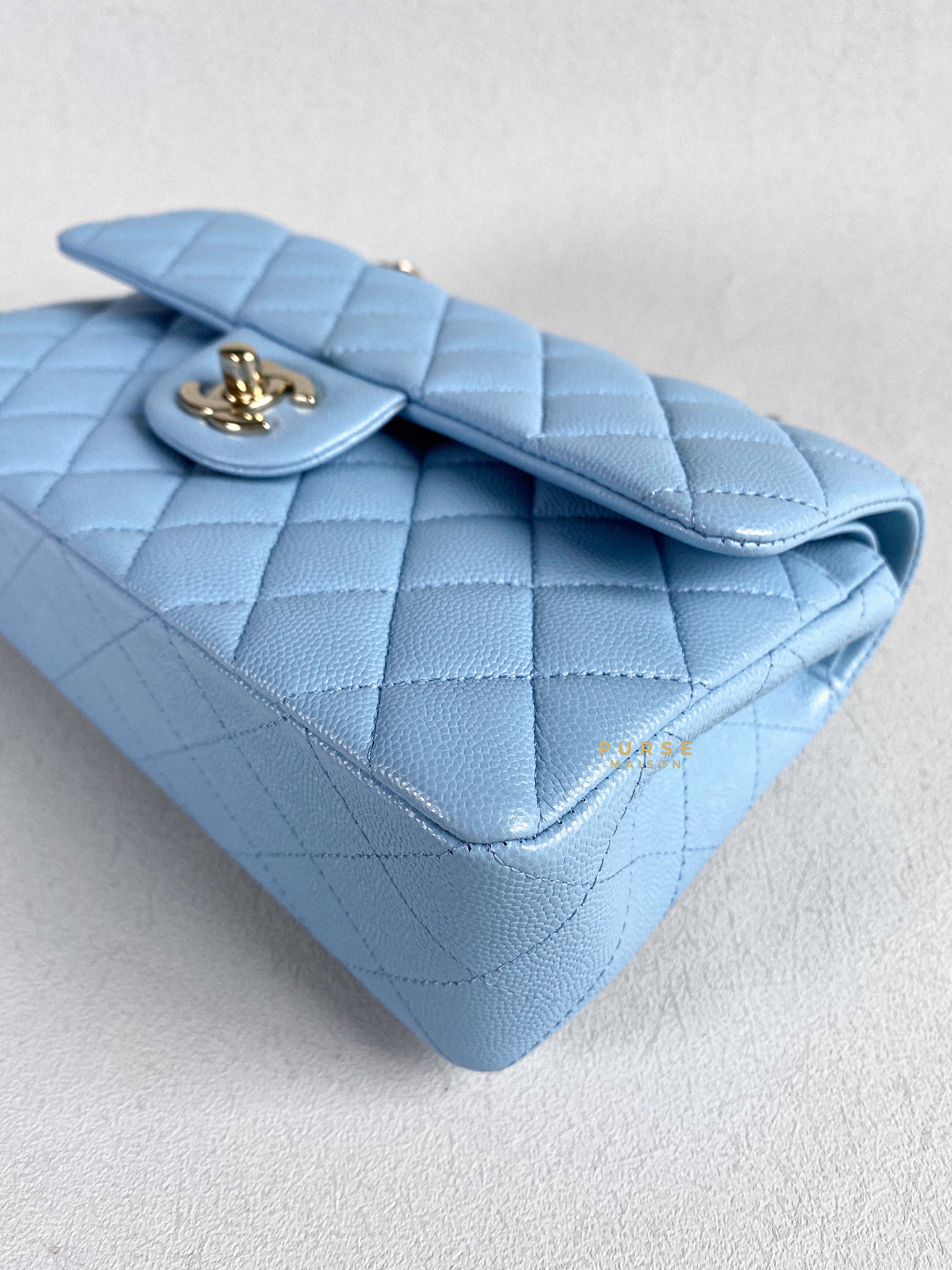 Baby blue outlet chanel bag