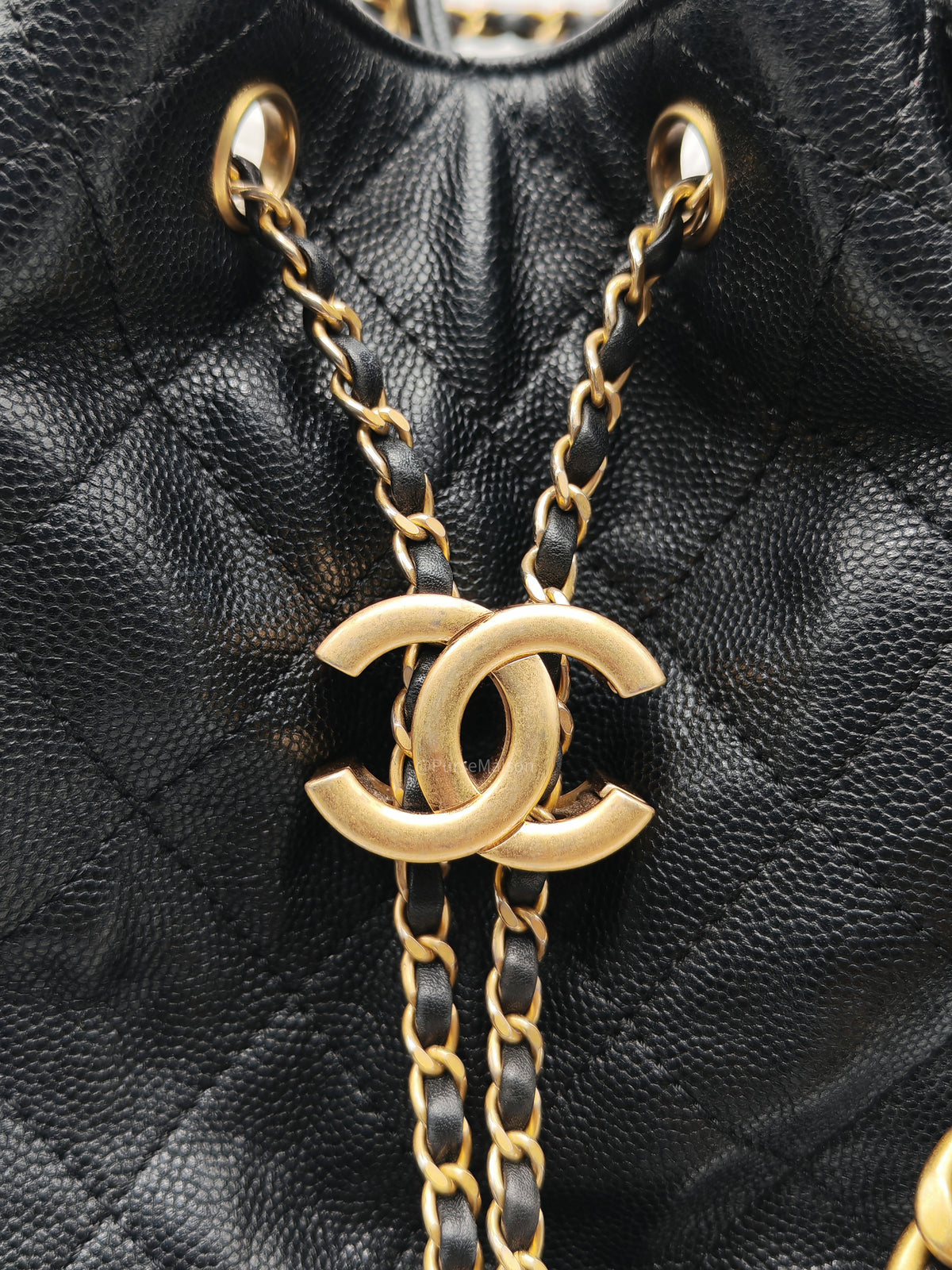 Chanel 25 Hobo Bag Medium in Black Caviar Leather Aged Gold Hardware (Microchip) | Purse Maison Luxury Bags Shop