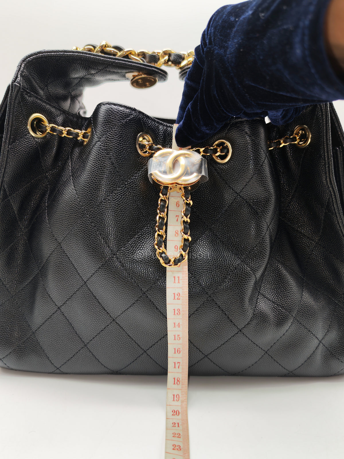 Chanel 25 Hobo Bag Small in Black Caviar Leather Shiny Gold Hardware (Microchip) | Purse Maison Luxury Bags Shop