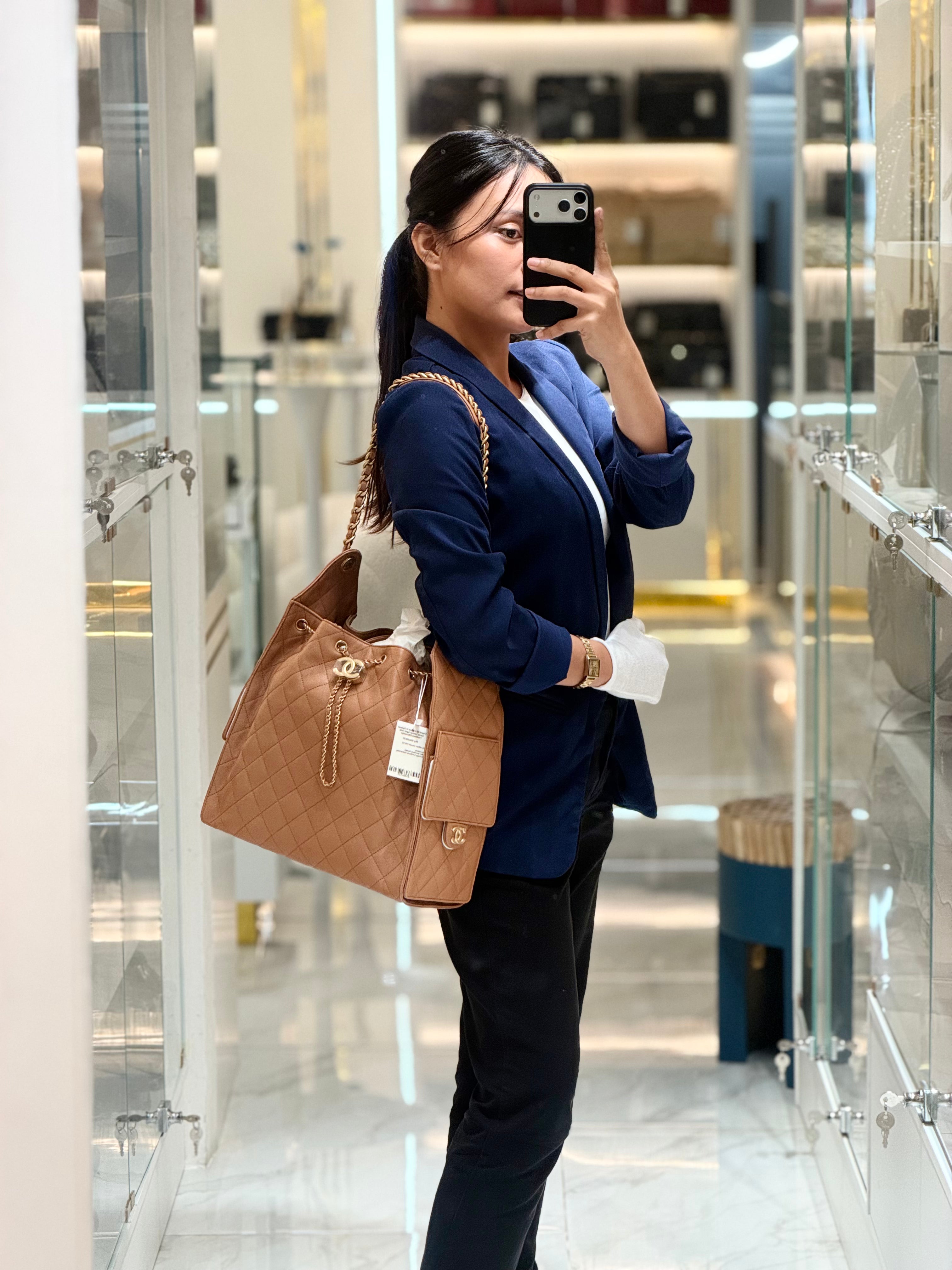 Chanel 25 Medium in Caramel Caviar Leather Aged Gold Hardware (Microchip) | Purse Maison Luxury Bags Shop