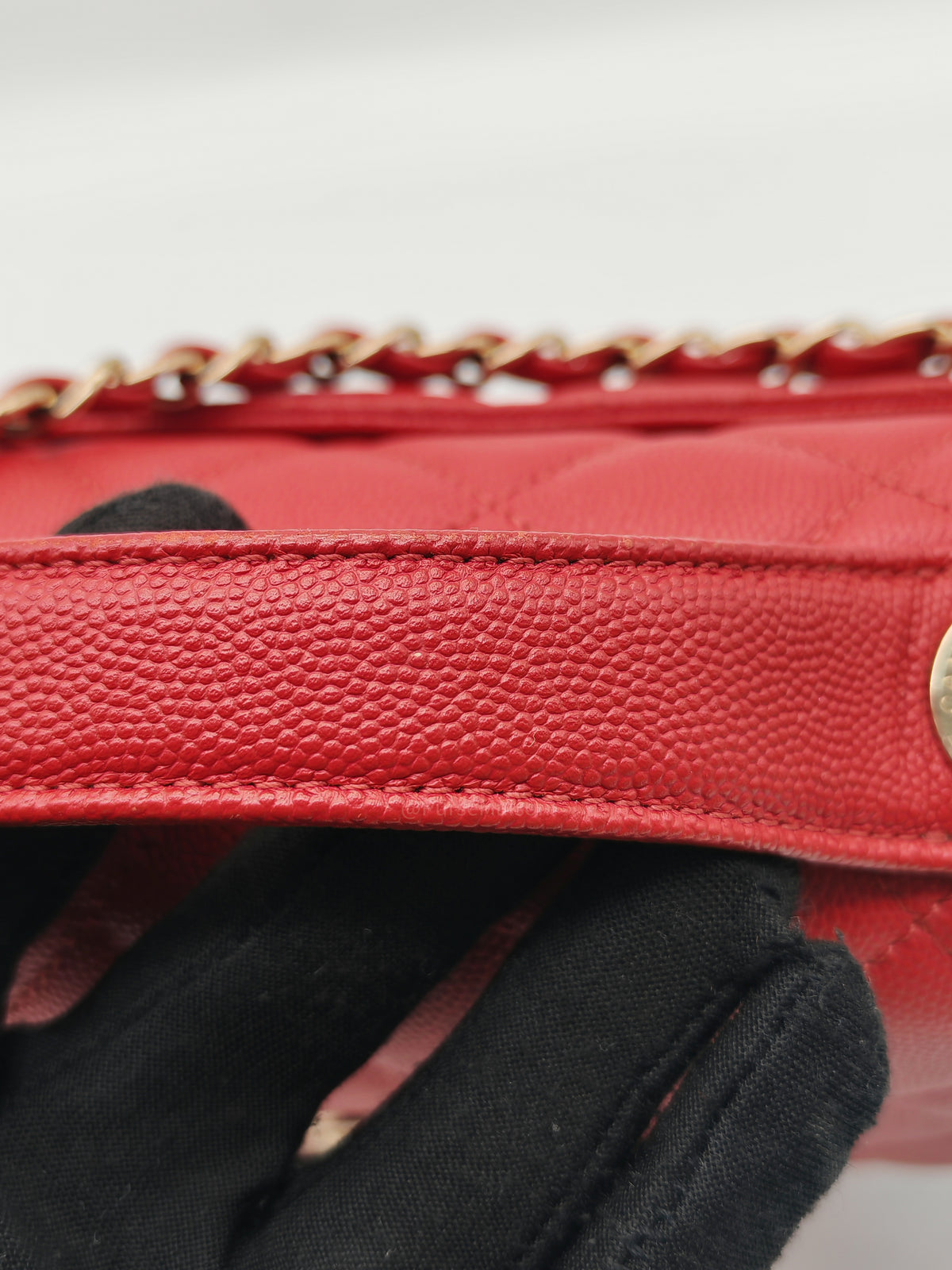 Chanel Business Affinity Flap Bag Medium in Red Caviar Leather and Gold Hardware Series 28 | Purse Maison Luxury Bags Shop