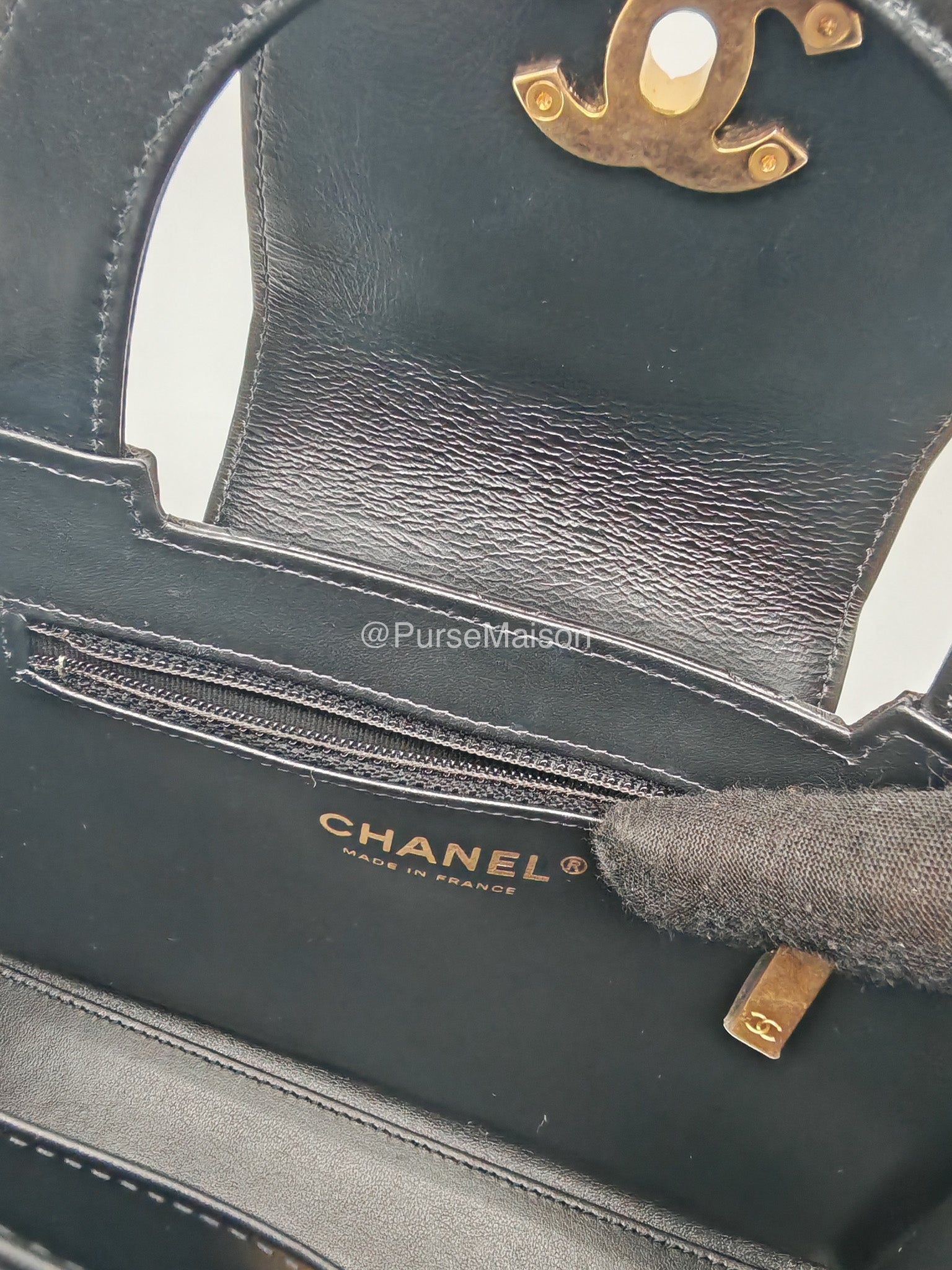 Chanel CC Kelly Shopping Bag Small in Black Shiny Calfskin Leather Aged Gold Hardware (Microchip) | Purse Maison Luxury Bags Shop