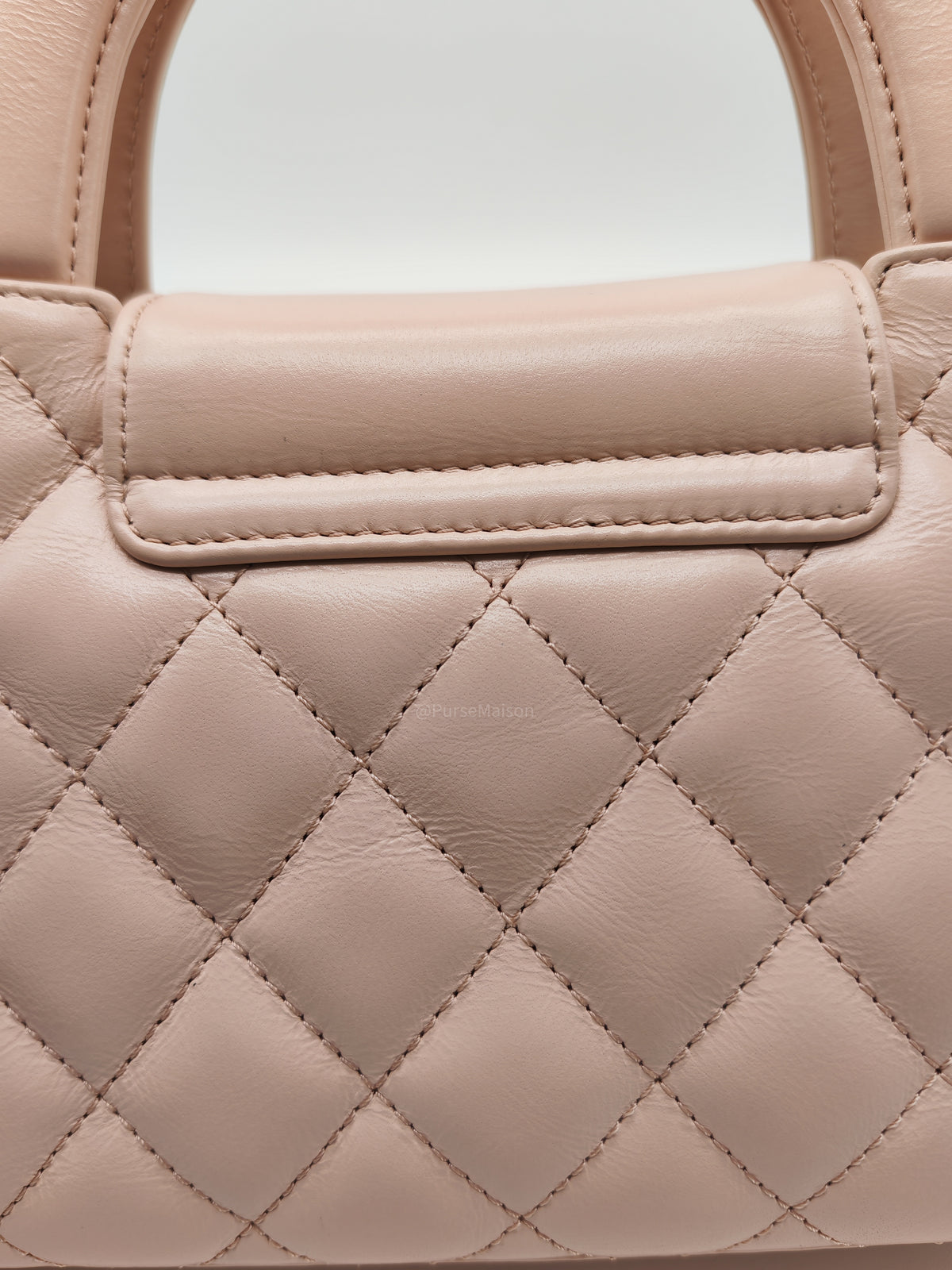 Chanel CC Kelly Small in Baby Pink Shiny Aged Calfskin Leather and Aged Gold Hardware Microchip | Purse Maison Luxury Bags Shop