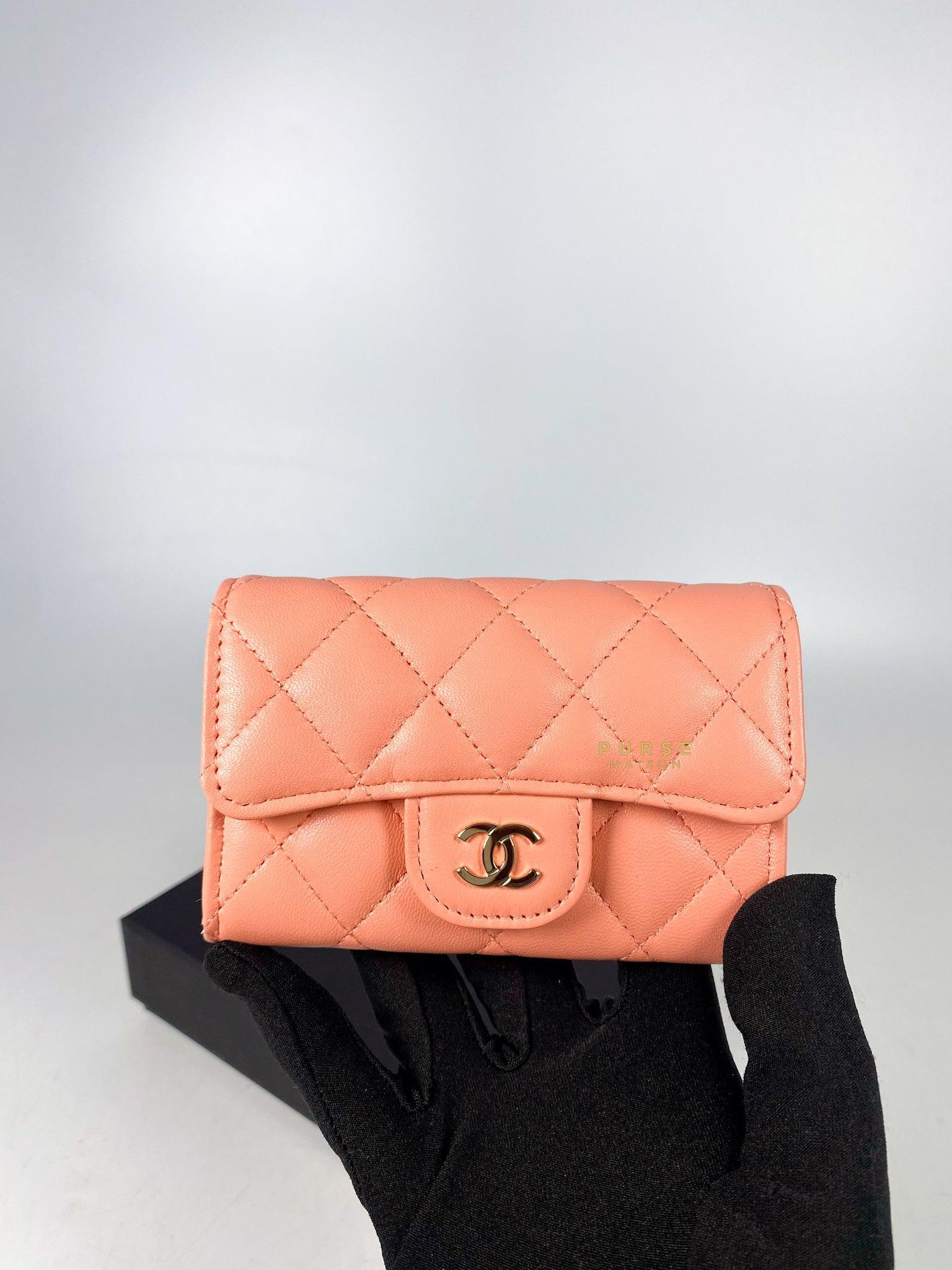 Chanel card holder online gold