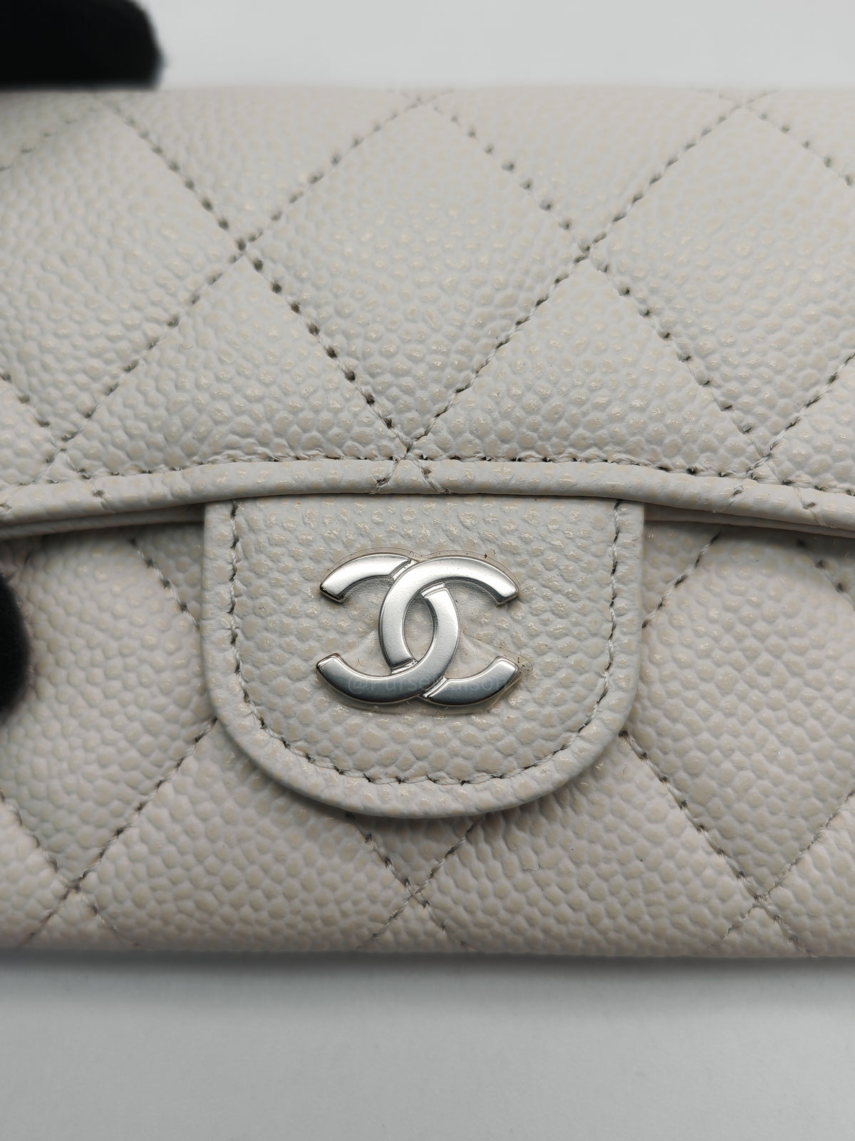 Chanel Classic Flap Card Holder in White Quilted Caviar Leather and Silver Hardware Series 30 | Purse Maison Luxury Bags Shop