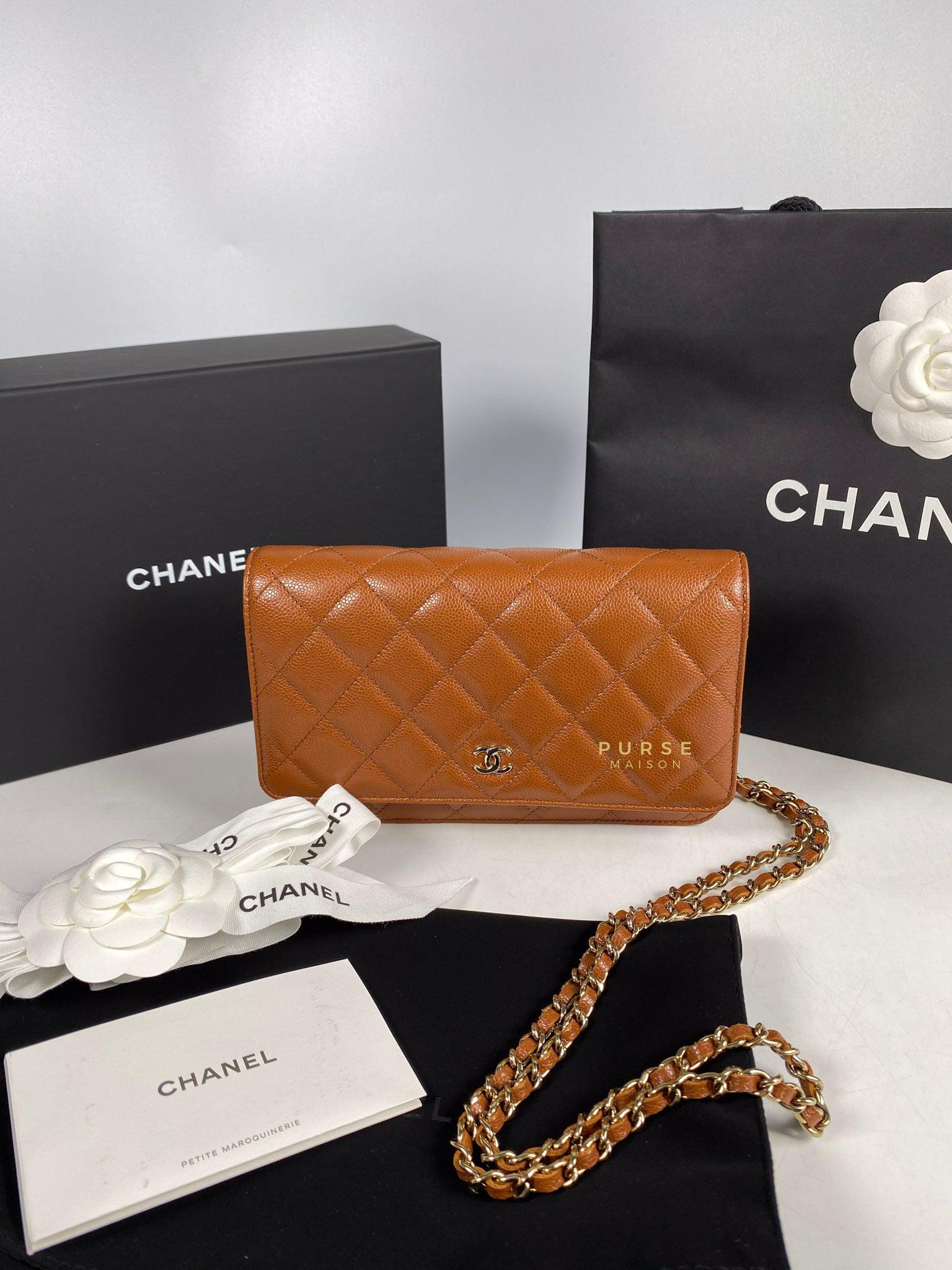 chanel gold wallet