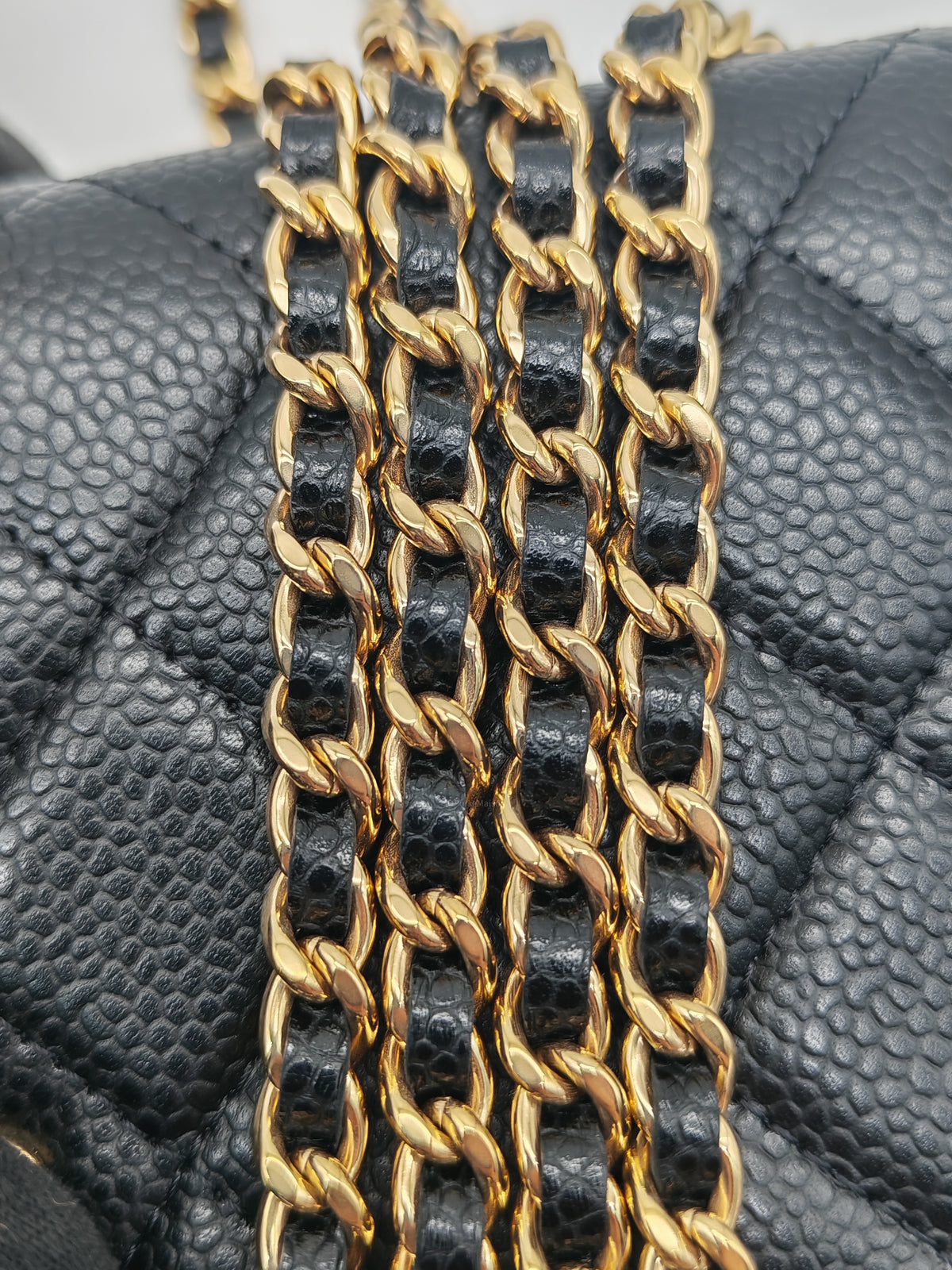 Chanel Classic Wallet on Chain (WOC) in Black Caviar Leather in Gold Hardware Microchip (HK****3L) | Purse Maison Luxury Bags Shop