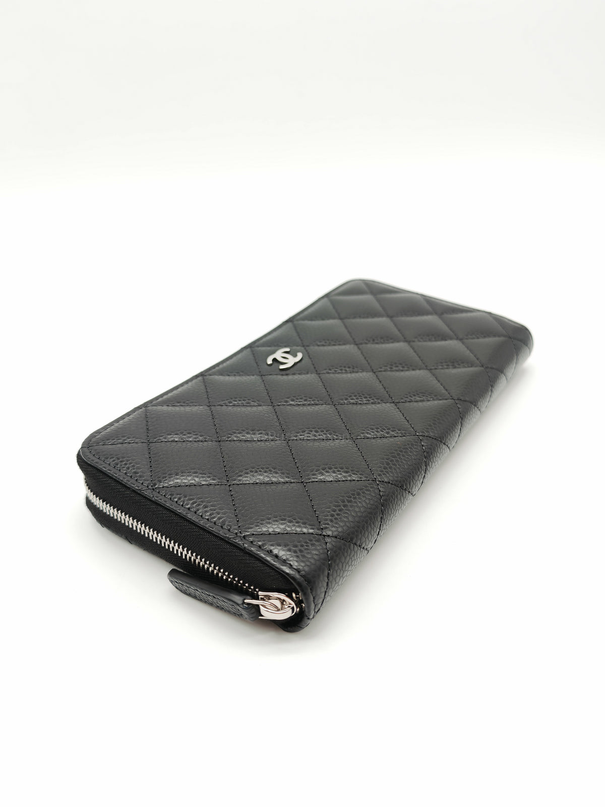 Chanel Classic Zip-Around Wallet in Black Caviar Leather and Silver Hardware Microchio (K1****0K) | Purse Maison Luxury Bags Shop