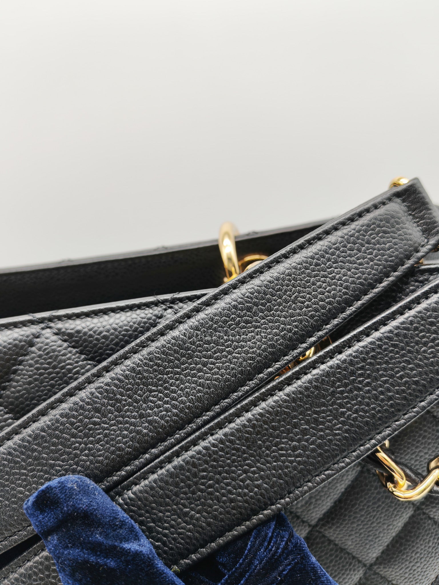 Chanel Grand Shopping Tote (GST) Bag in Black Caviar Leather Gold Hardware Series (17****58) | Purse Maison Luxury Bags Shop