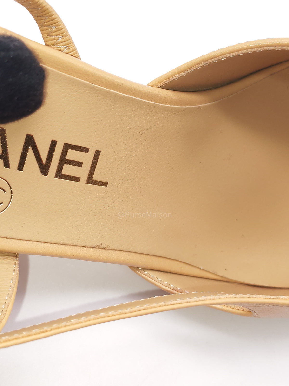 Chanel Grosgrain Cap-tone Slingback Pumps in Beige and Black Size 38 (23 cm) | Purse Maison Luxury Bags Shop