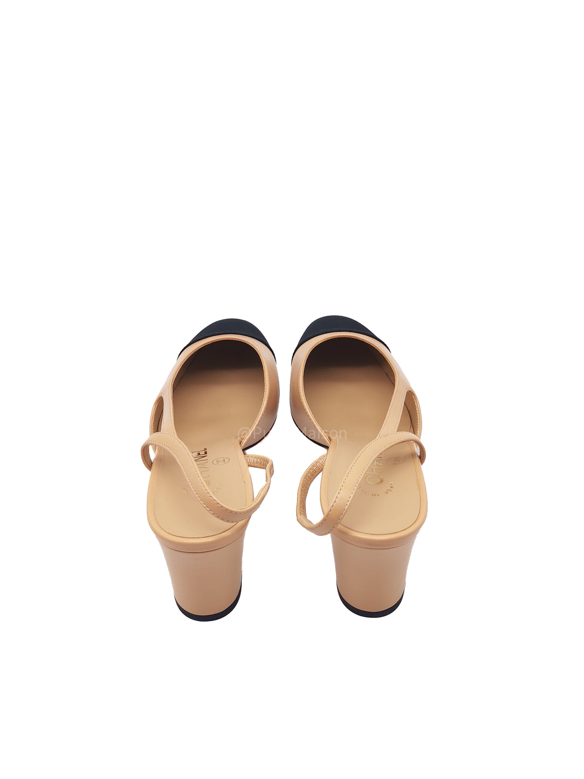 Chanel Grosgrain Cap-tone Slingback Pumps in Beige and Black Size 38 (23 cm) | Purse Maison Luxury Bags Shop