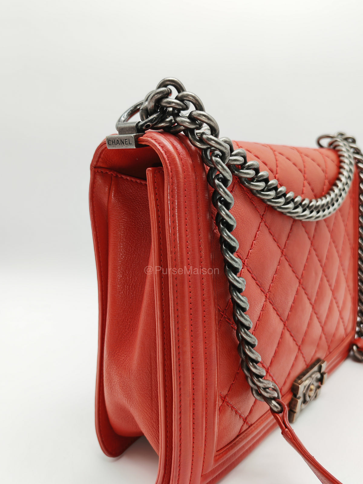Chanel Le Boy New Medium in Red Diamond Stitch Calfskin Leather Ruthenium Hardware (Series 18) | Purse Maison Luxury Bags Shop