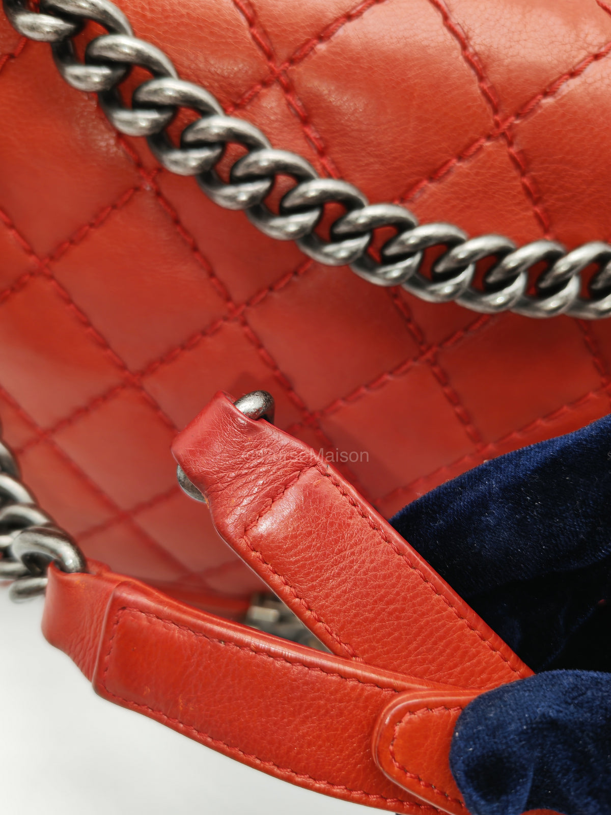Chanel Le Boy New Medium in Red Diamond Stitch Calfskin Leather Ruthenium Hardware (Series 18) | Purse Maison Luxury Bags Shop