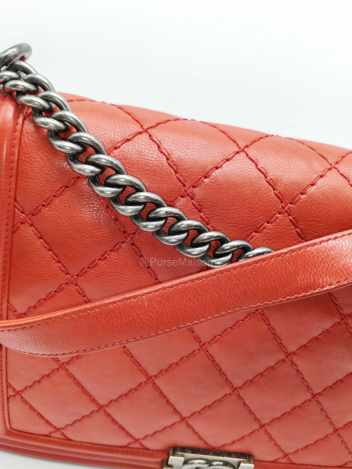 Chanel Le Boy New Medium in Red Diamond Stitch Calfskin Leather Ruthenium Hardware (Series 18) | Purse Maison Luxury Bags Shop