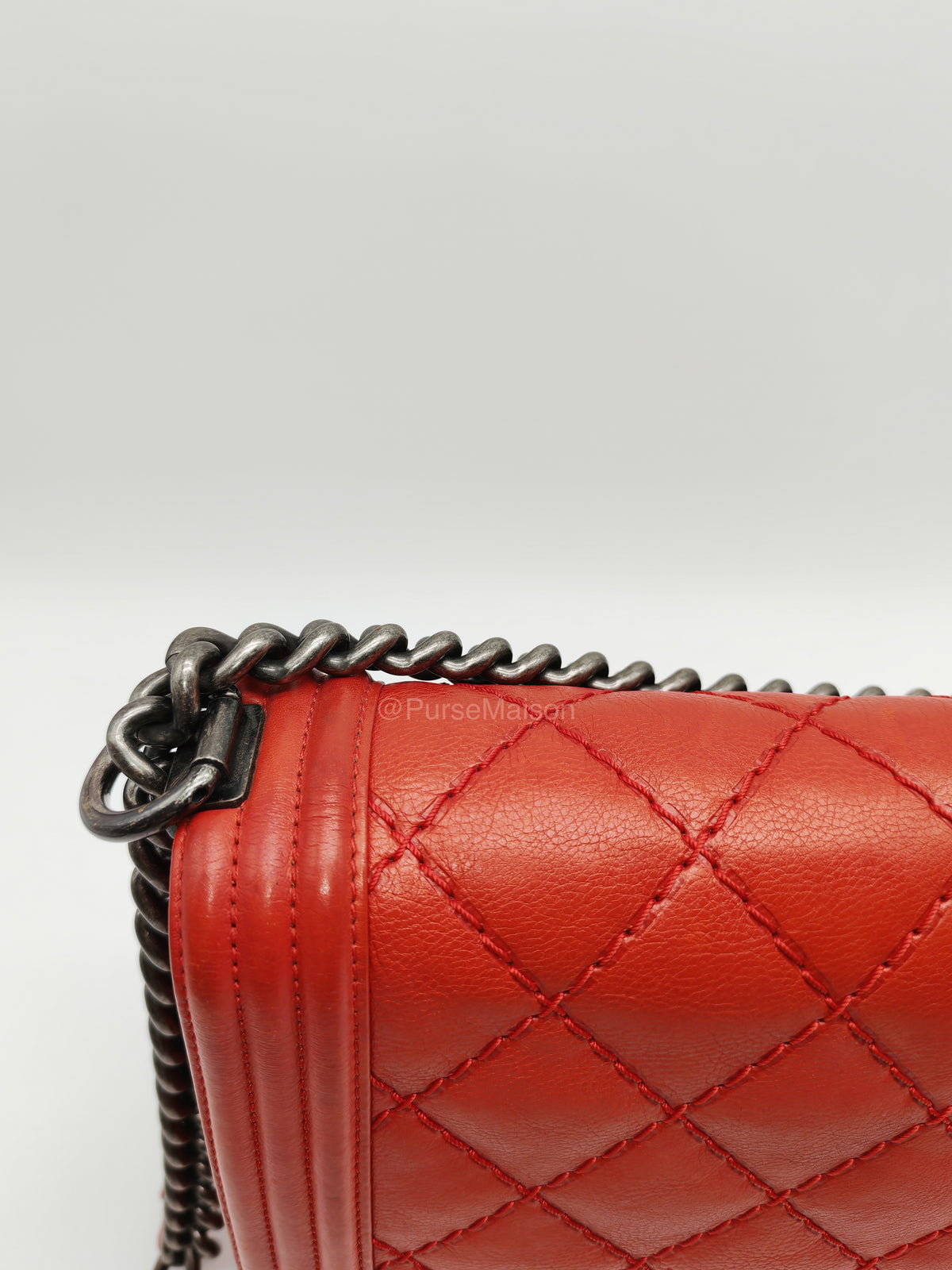 Chanel Le Boy New Medium in Red Diamond Stitch Calfskin Leather Ruthenium Hardware (Series 18) | Purse Maison Luxury Bags Shop