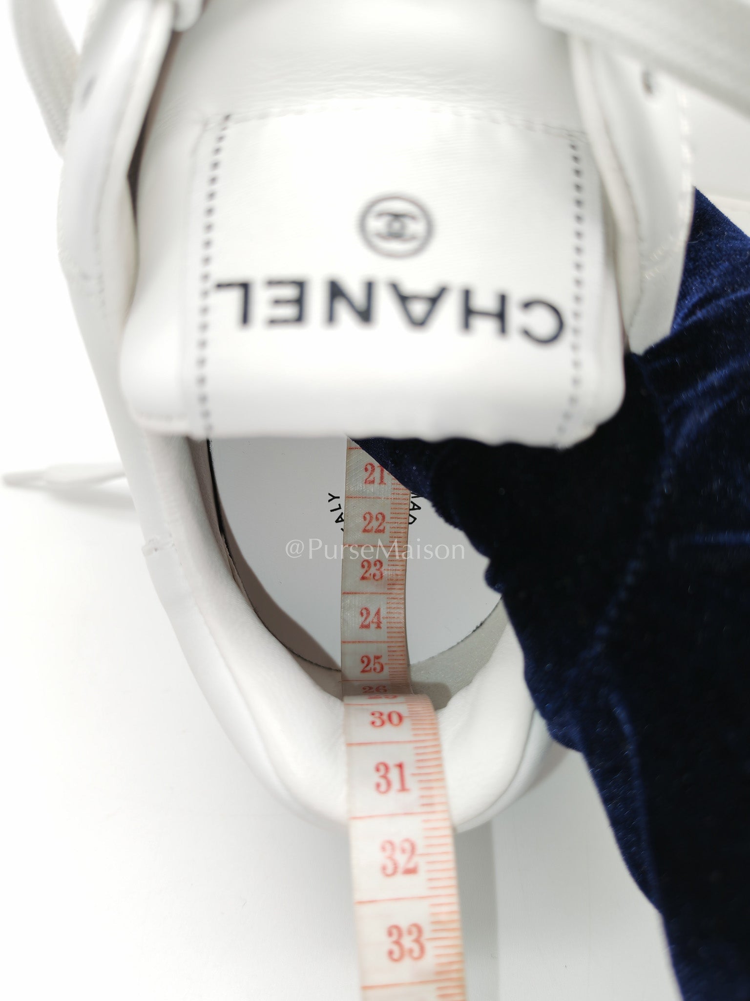 Chanel Low Top CC Logo Sneakers in White Size 37.5EU (24cm) | Purse Maison Luxury Bags Shop