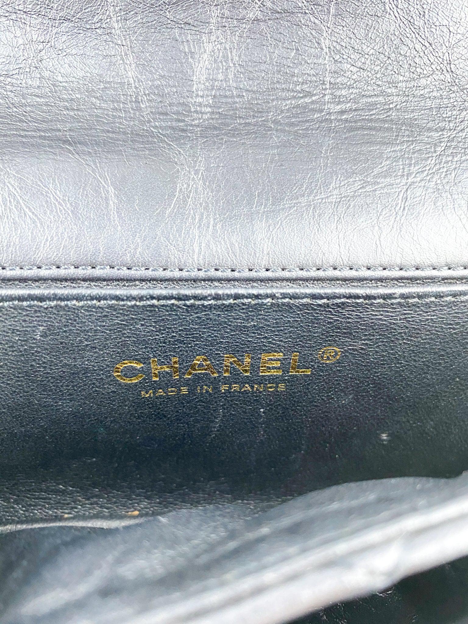 Chanel Reissue Waist Bag Black in Distressed Calfskin and Gold Hardware (Series 26)