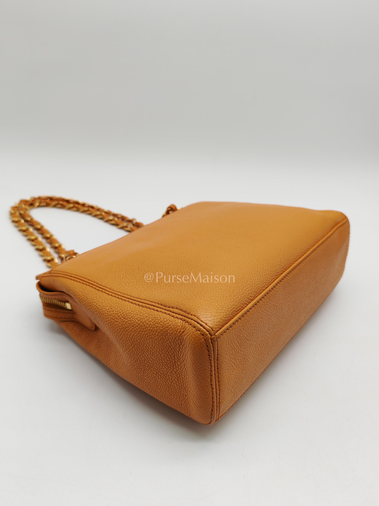 Chanel Vintage Chain Tote Bag in Orange Caviar Leather and Gold Hardware Series 5 | Purse Maison Luxury Bags Shop