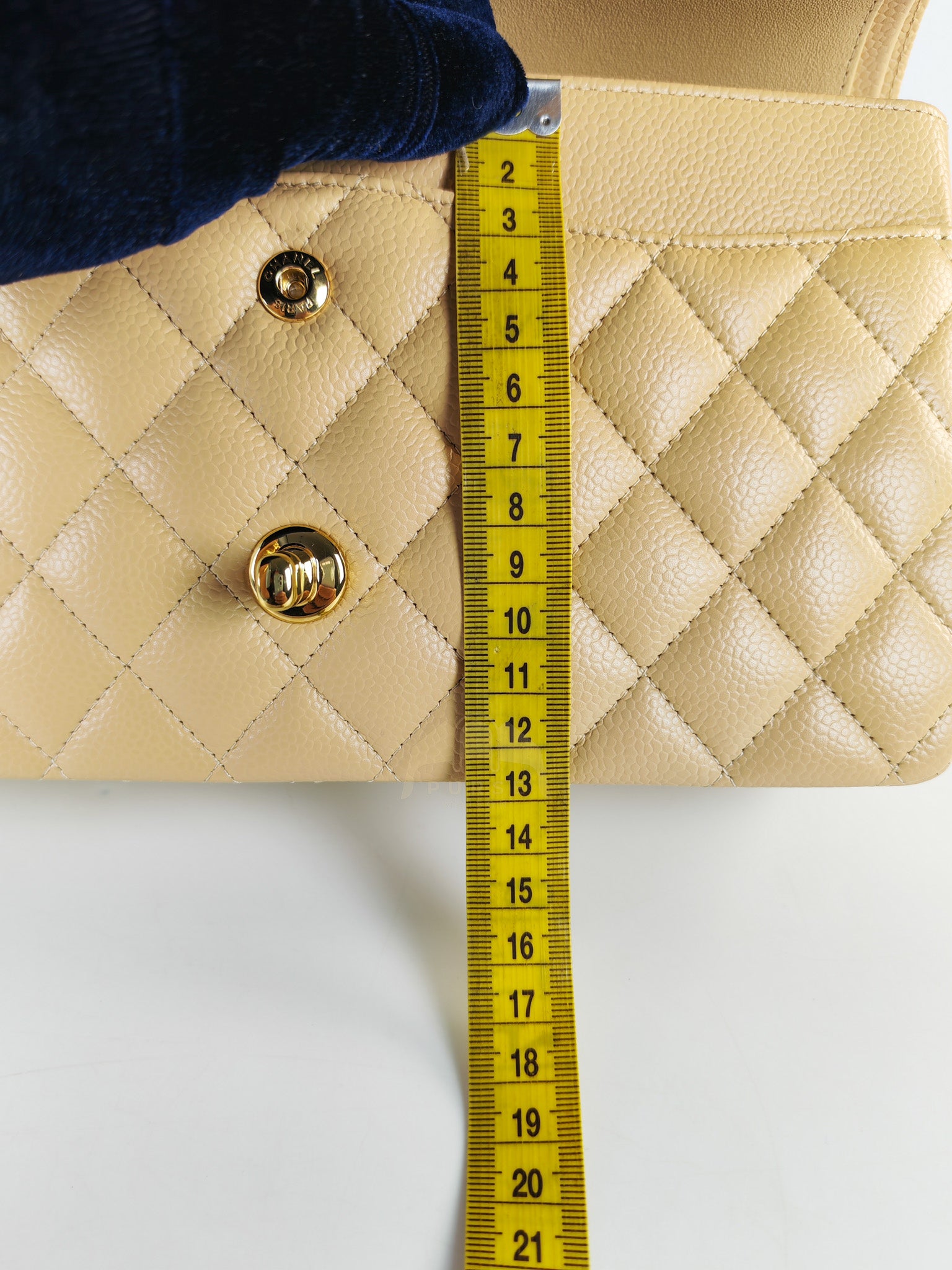 Classic Double Flap Medium in Beige Clair Caviar Leather & Gold Hardware(Microchip)