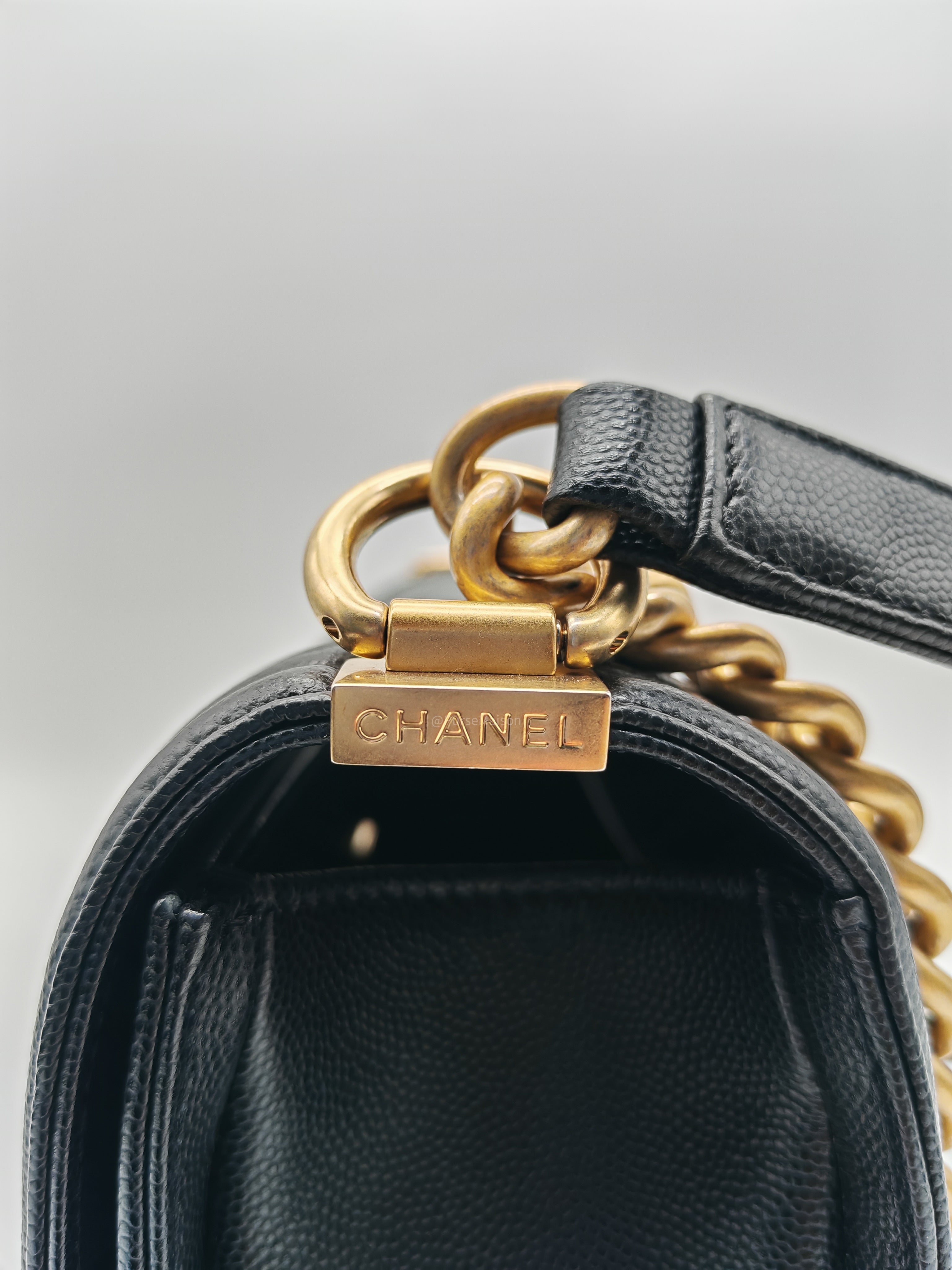 Chanel Boy Old Medium Caviar GHW Microchip CEN64C5A