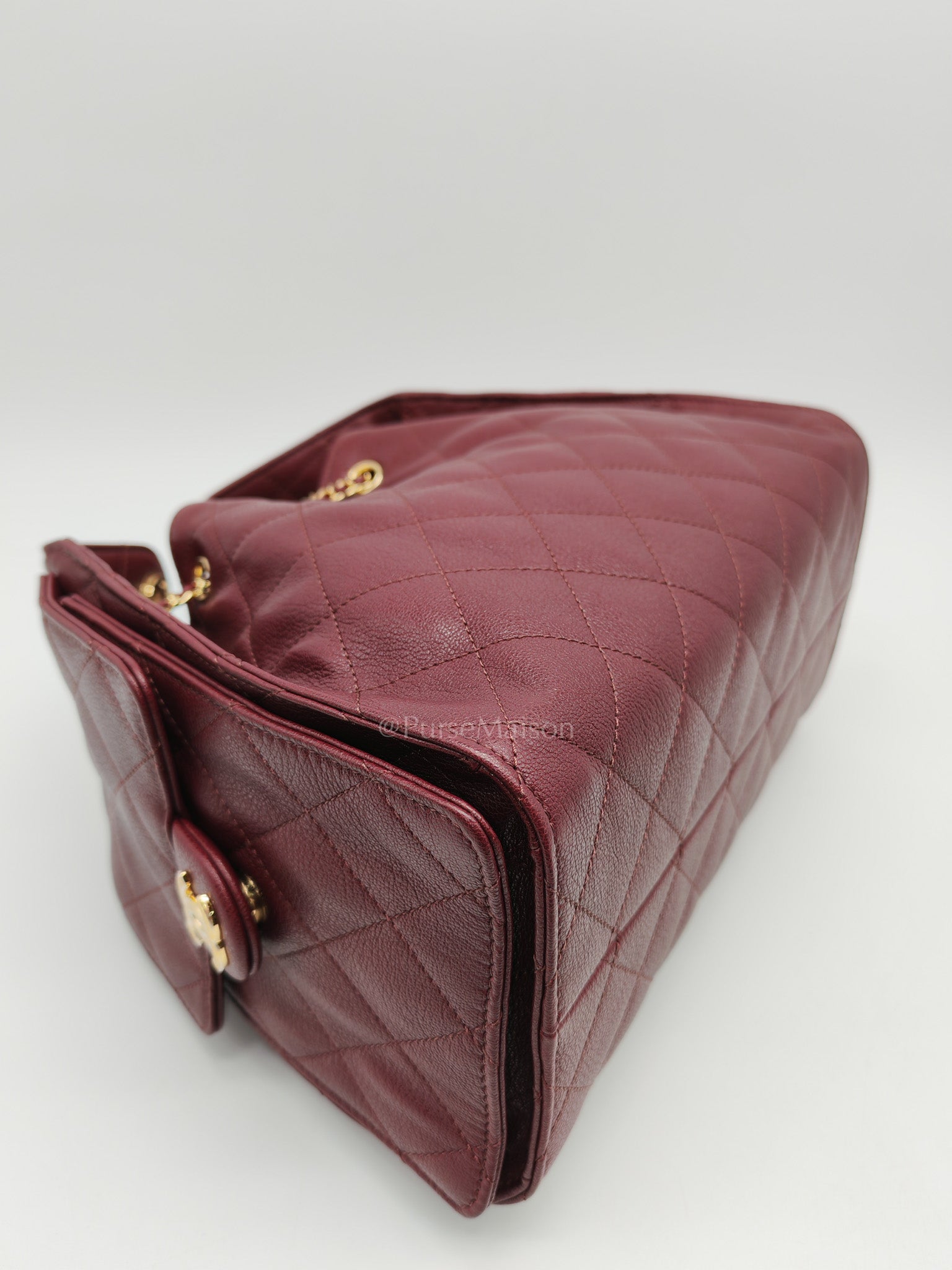 25 Small in Burgundy Shiny Grain Calfskin Leather and Gold Hardware Microchip