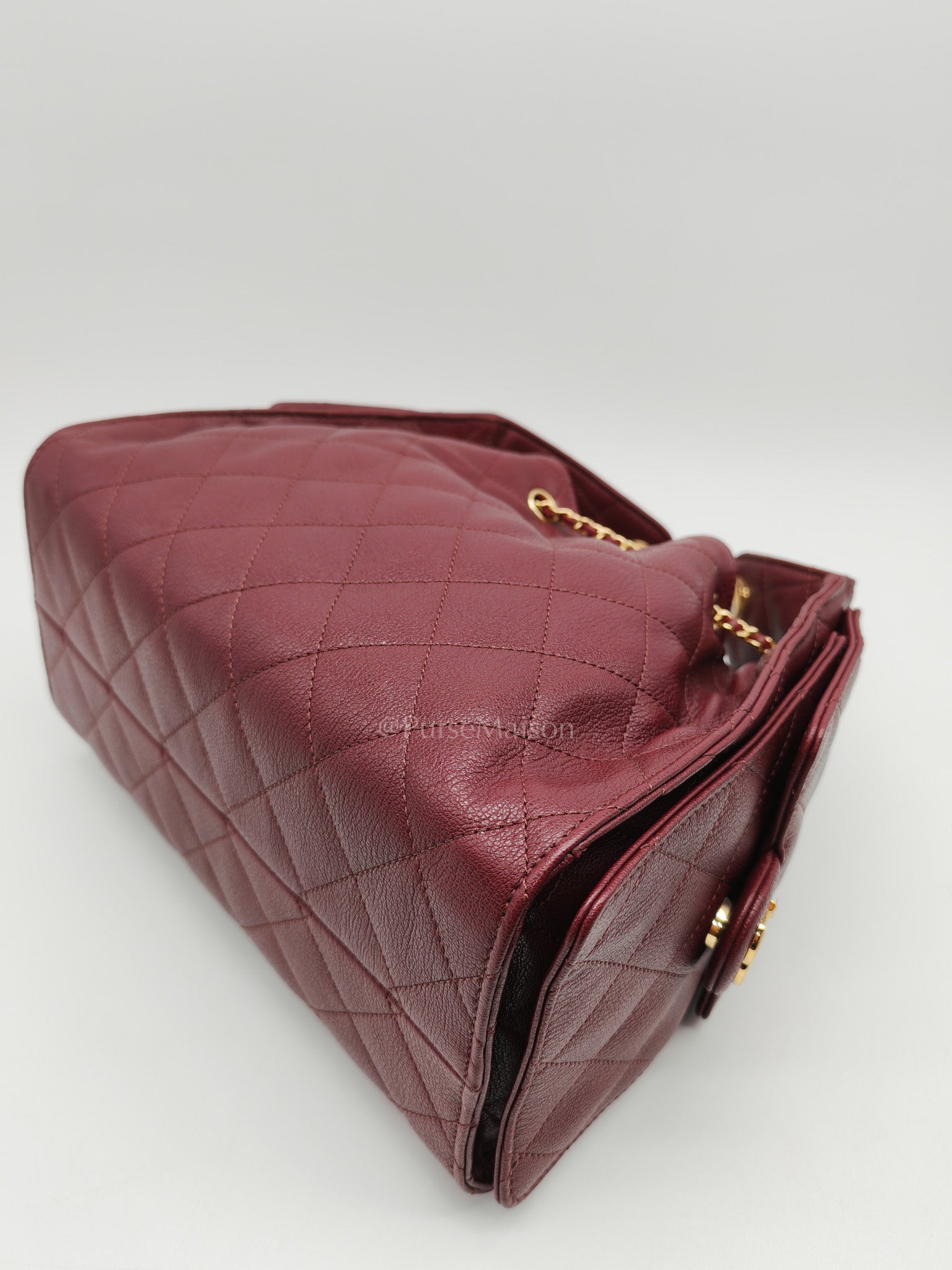 25 Small in Burgundy Shiny Grain Calfskin Leather and Gold Hardware Microchip