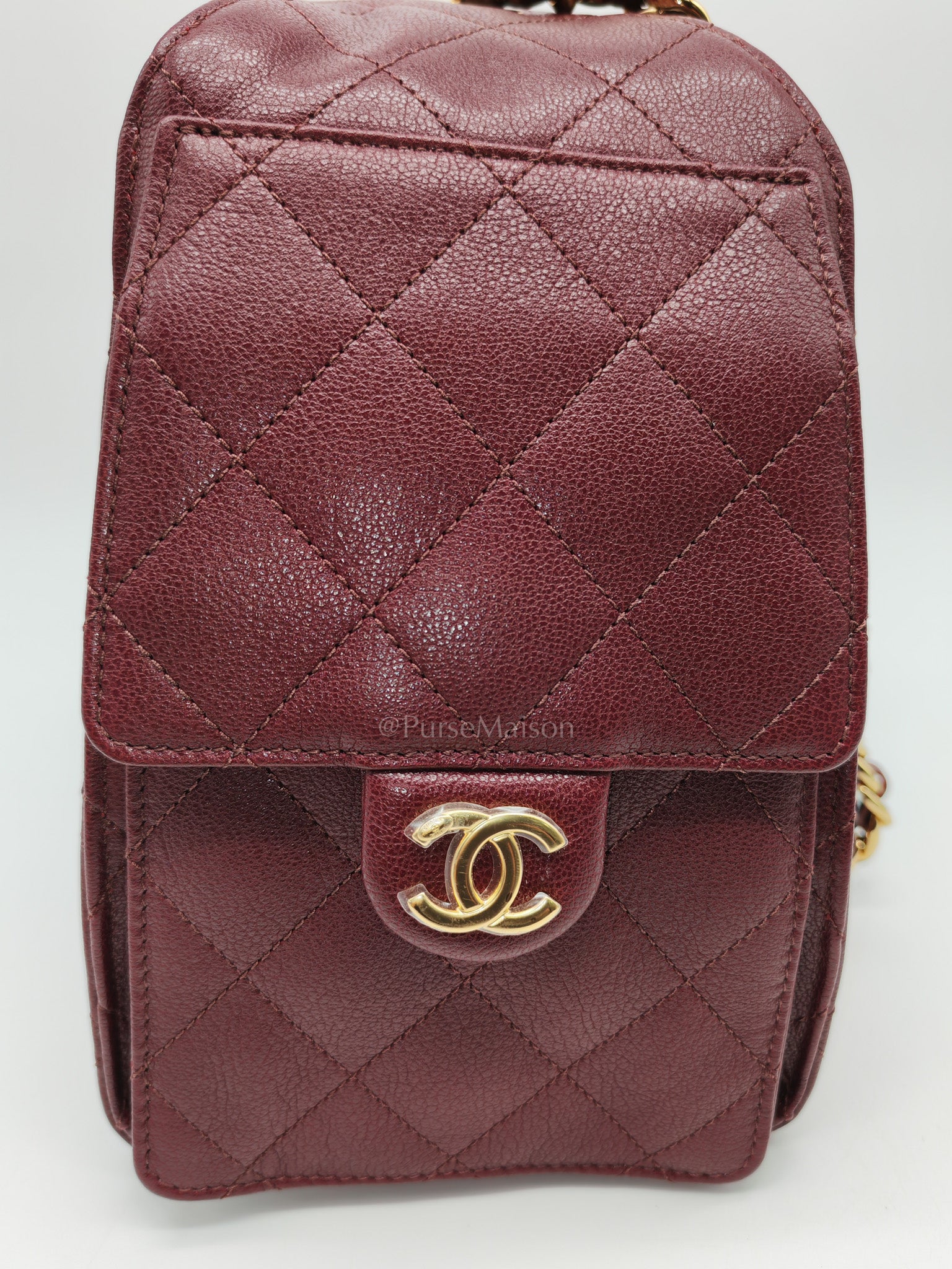 25 Small in Burgundy Shiny Grain Calfskin Leather and Gold Hardware Microchip