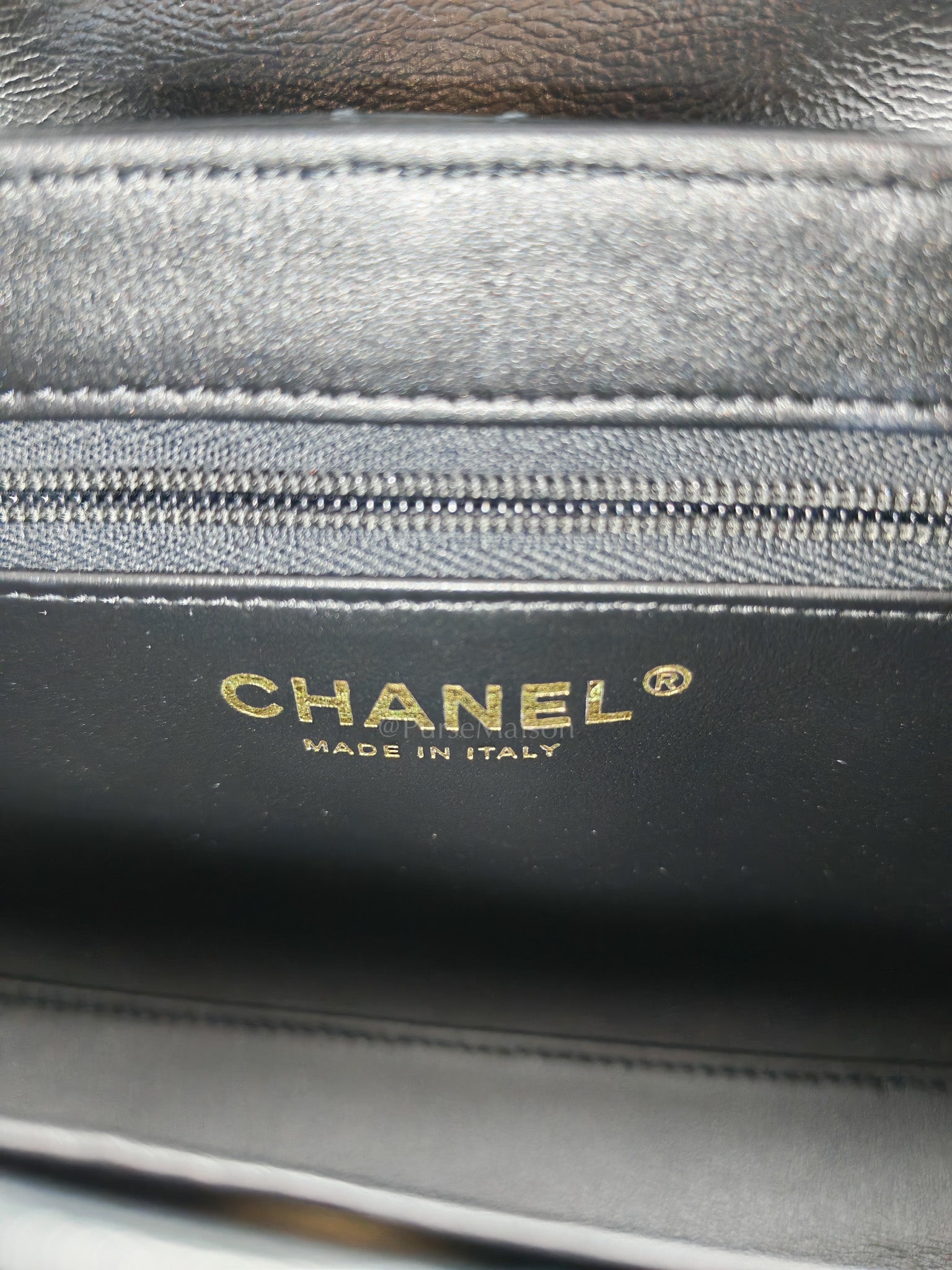 CC Kelly Small in Black Shiny Calfskin Leather and Aged Gold Hardware (Microchip)