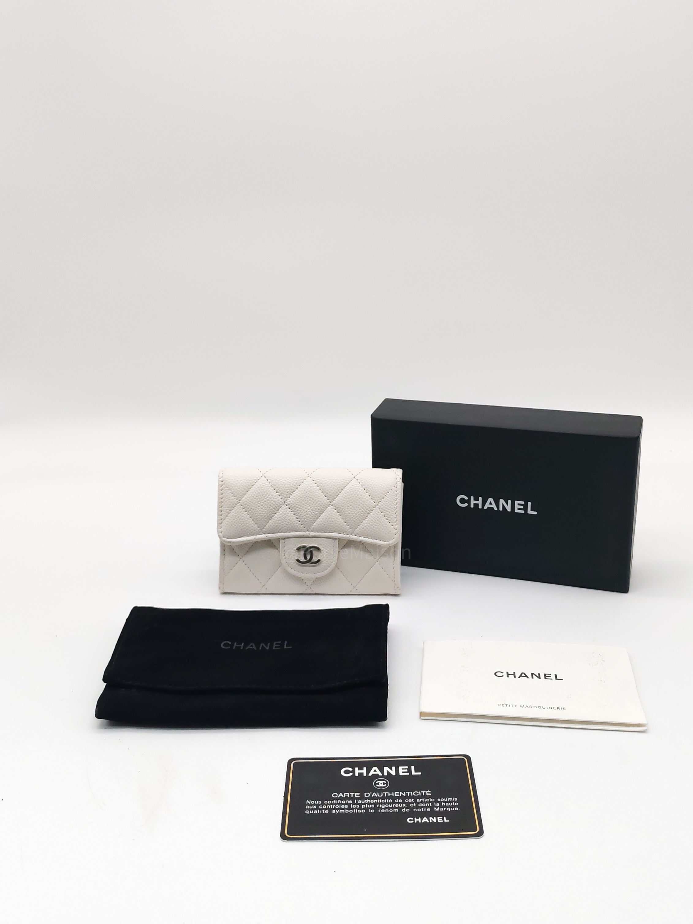 Chanel Classic Flap Card Holder in White Quilted Caviar Leather and Silver Hardware Series 30