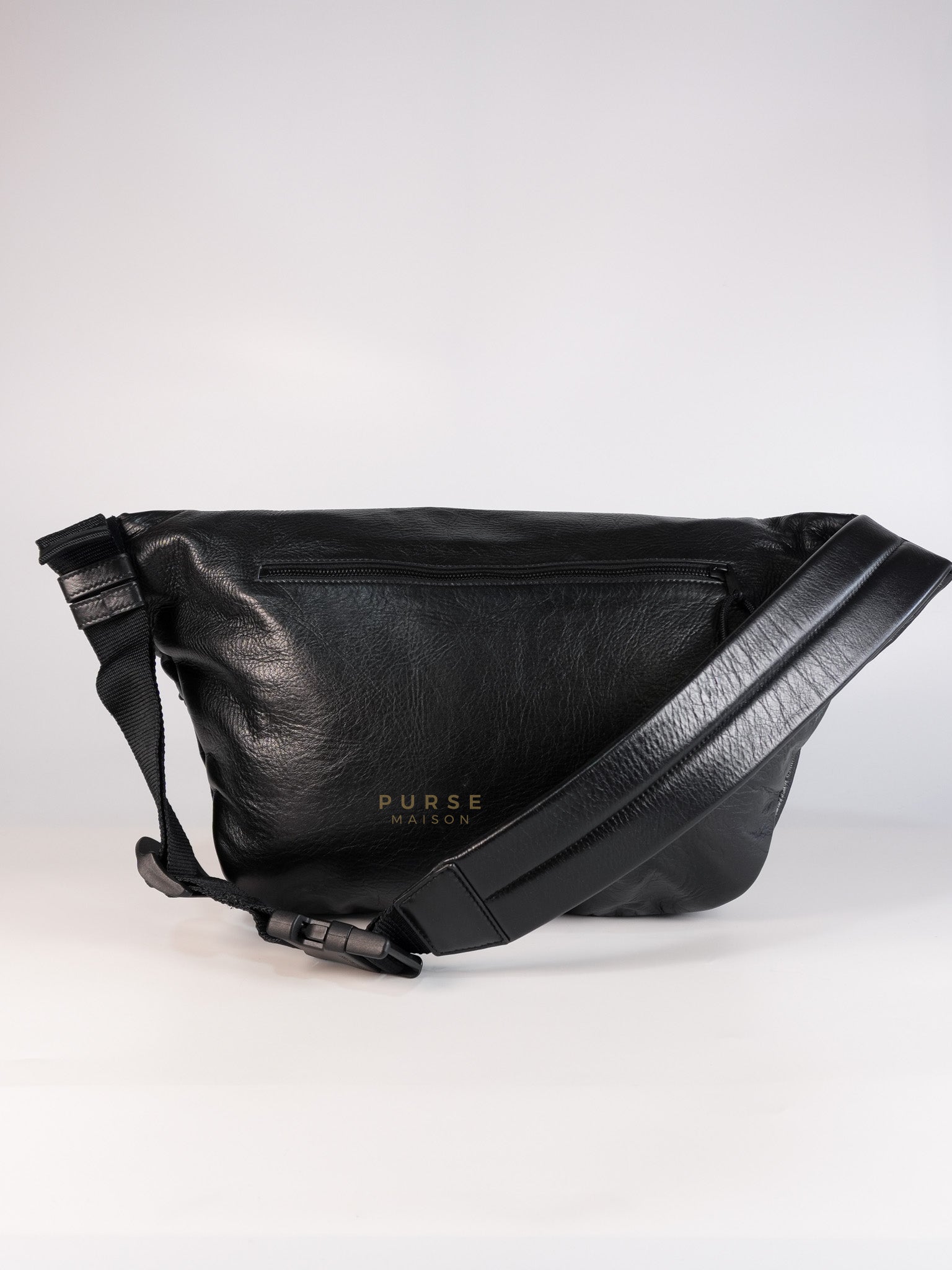 Chest Bag Large in Black Calfskin Leather | Purse Maison Luxury Bags Shop