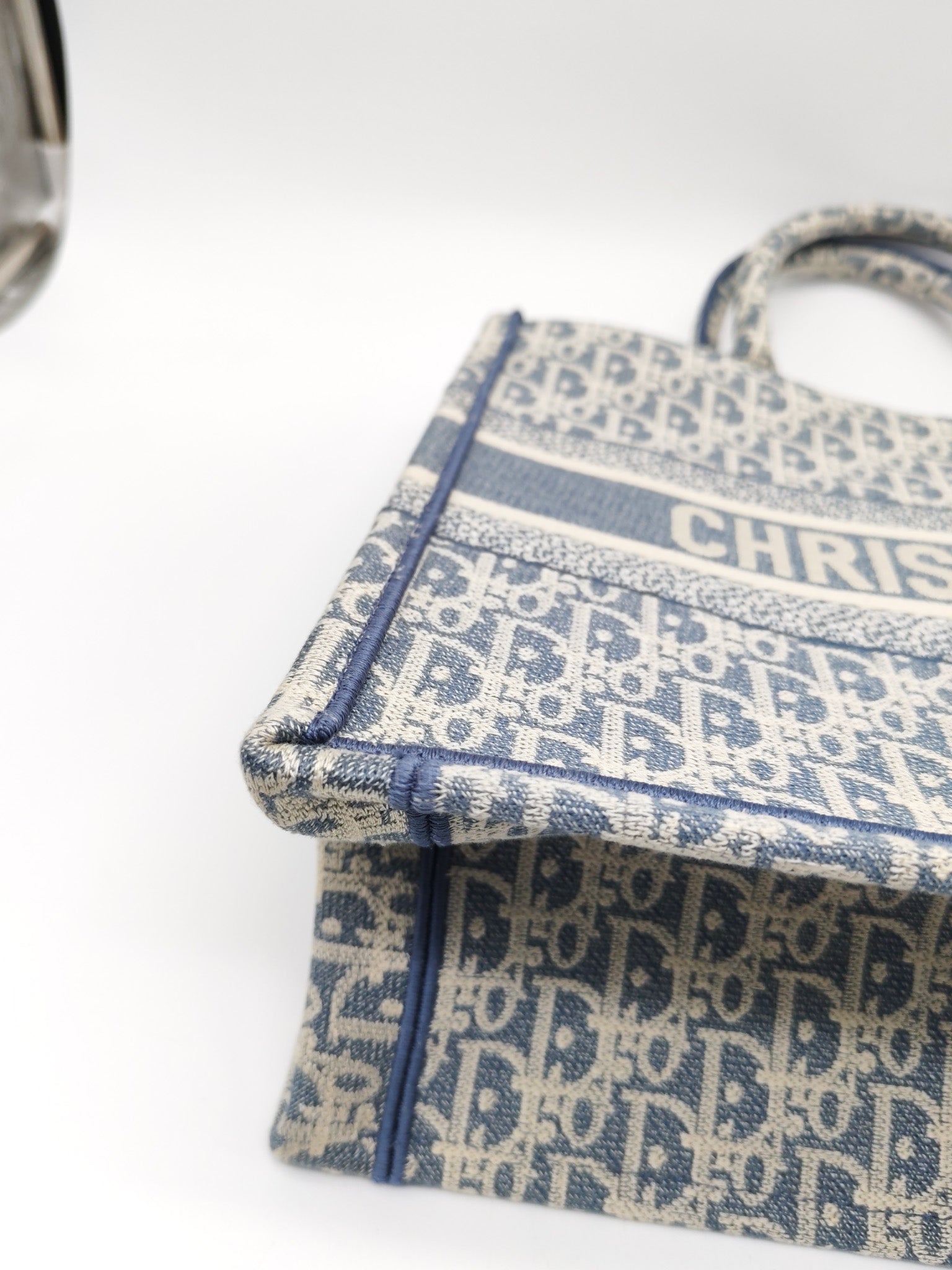 Christian Dior Book Tote Medium in Light Blue Oblique Pattern Canvas Embroidery | Purse Maison Luxury Bags Shop