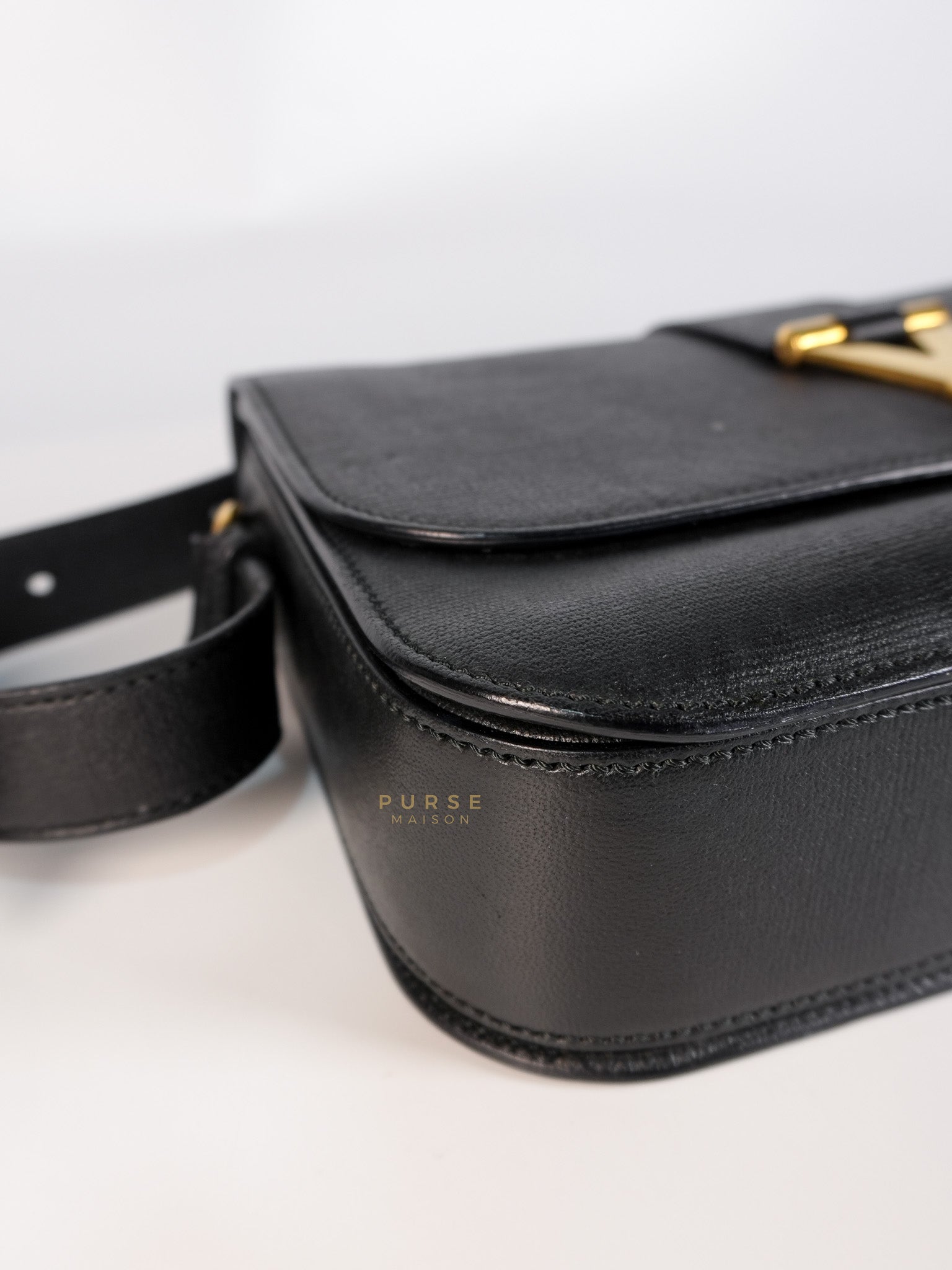 Chyc Flap Black Medium Crossbody Bag | Purse Maison Luxury Bags Shop