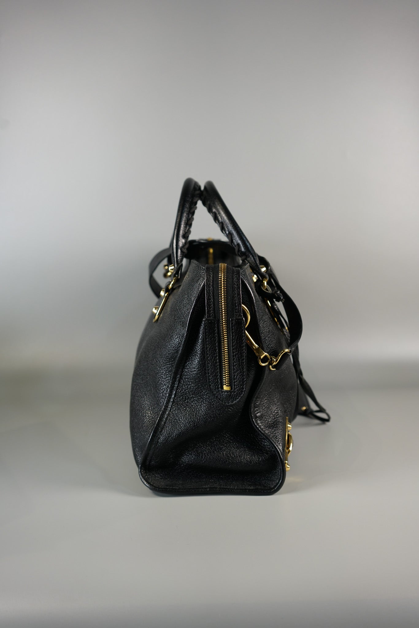 City Metallic Edge Medium in Black Goatskin Leather | Purse Maison Luxury Bags Shop