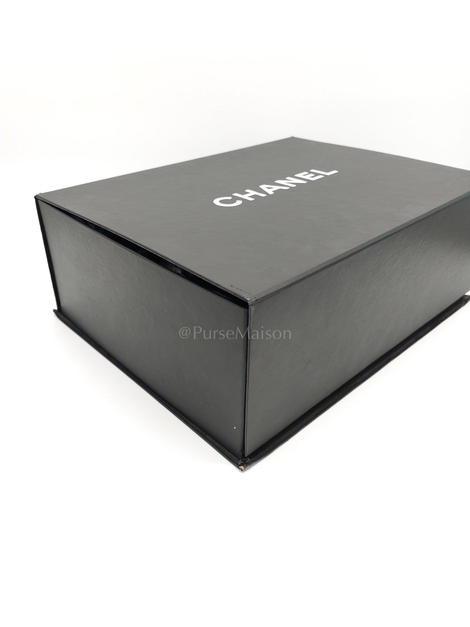 Classic Double Flap Jumbo in Royal Blue Quilted Lambskin Leather and Light Gold Hardware Series 21 | Purse Maison Luxury Bags Shop