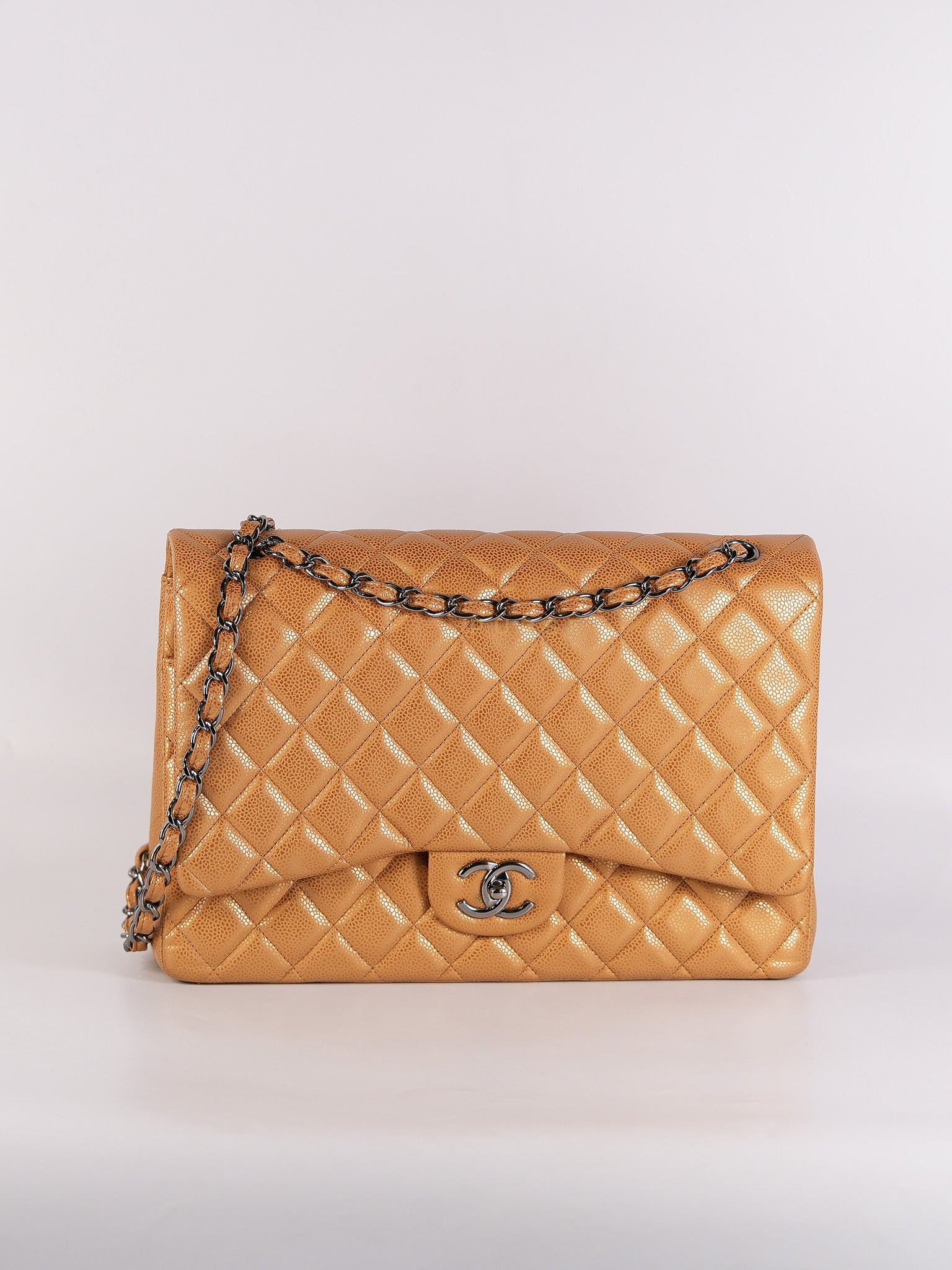 Classic Double Flap Maxi Metallic in Caviar Leather and Silver Hardware Series 14 | Purse Maison Luxury Bags Shop