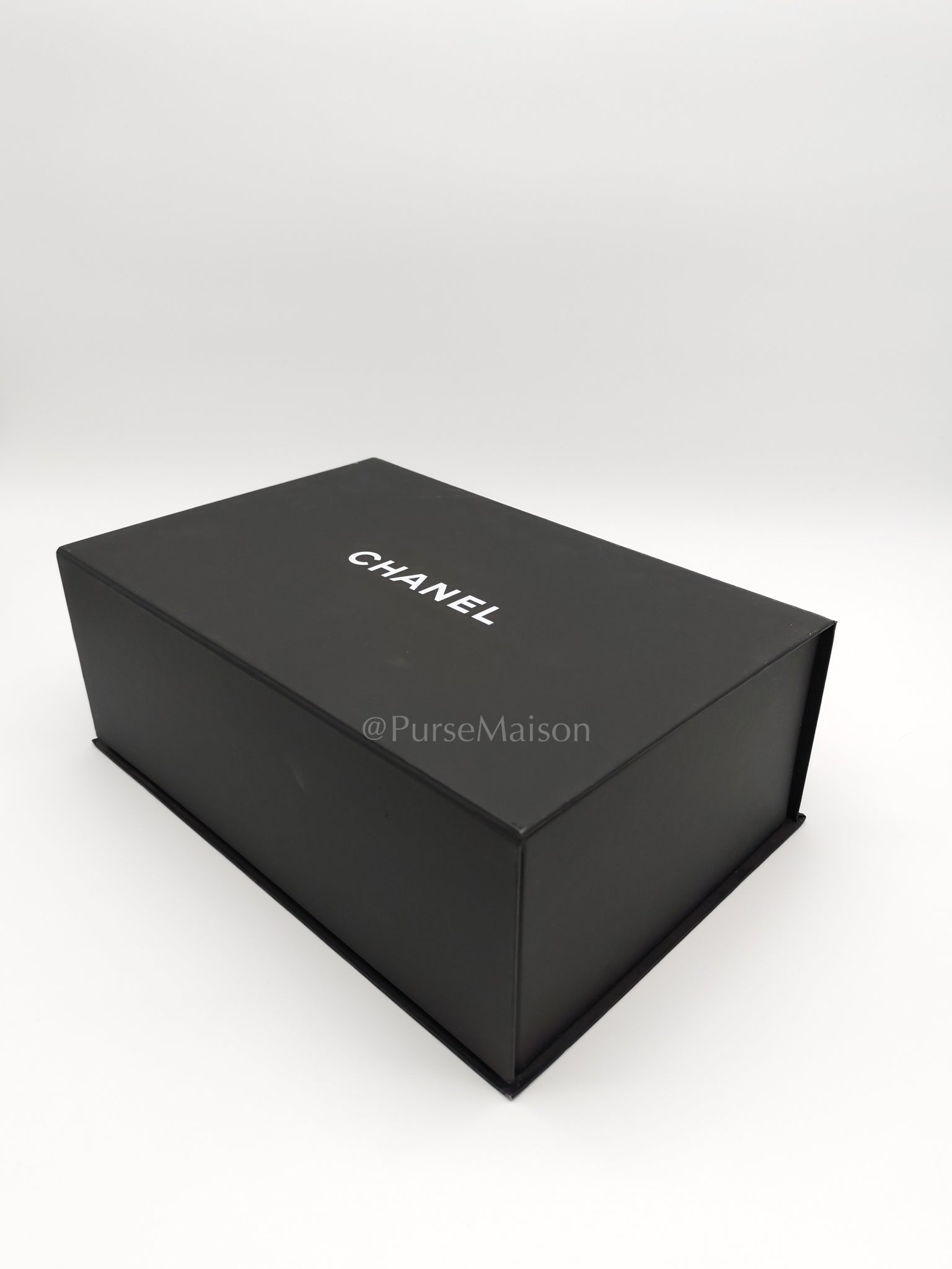 Classic Double Flap Medium Blue Gray in Caviar Leather and Light Gold Hardware (Microchip) | Purse Maison Luxury Bags Shop