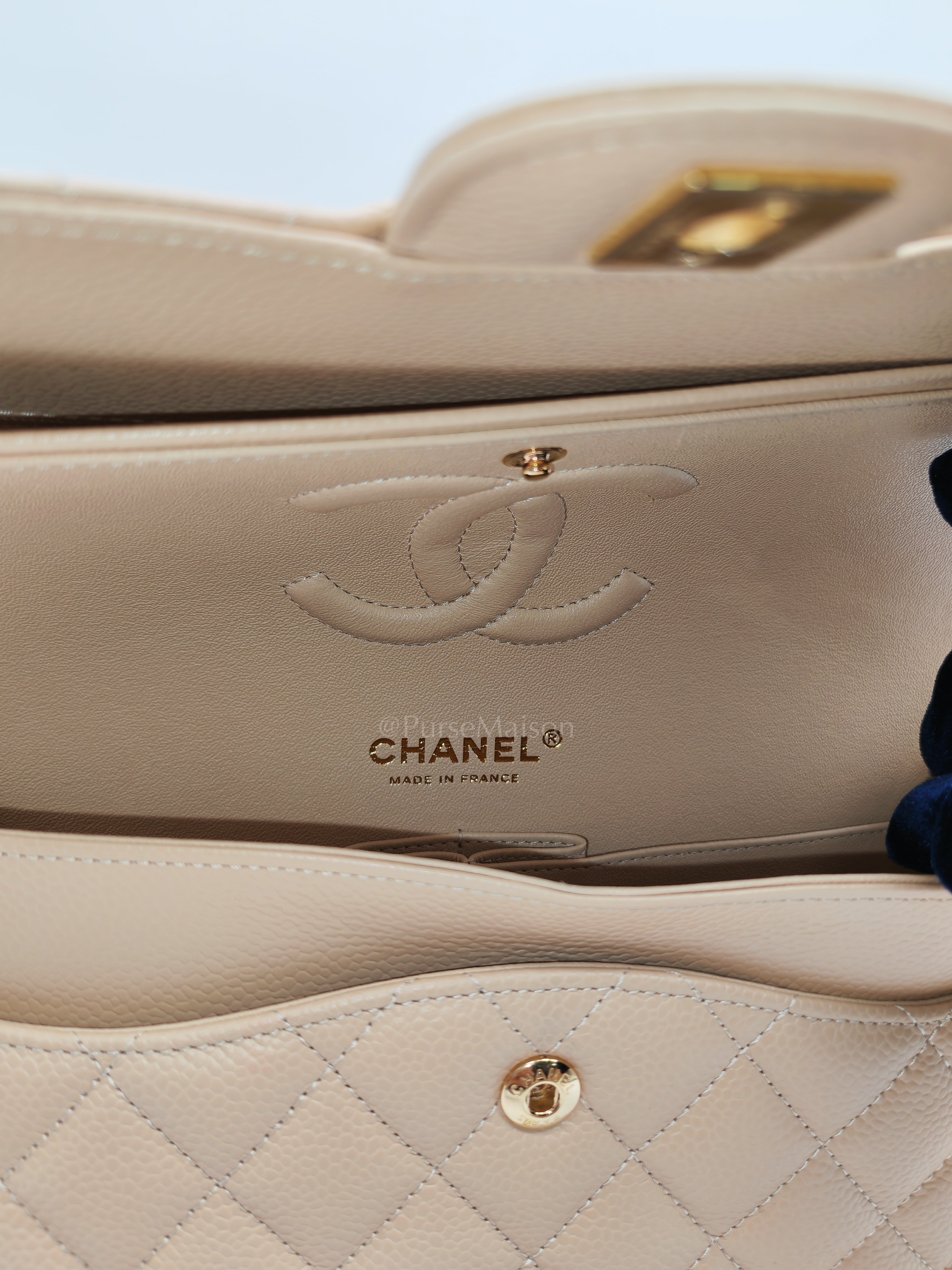 Classic Double Flap Medium in Beige Caviar Leather and Gold Hardware (Microchip) | Purse Maison Luxury Bags Shop