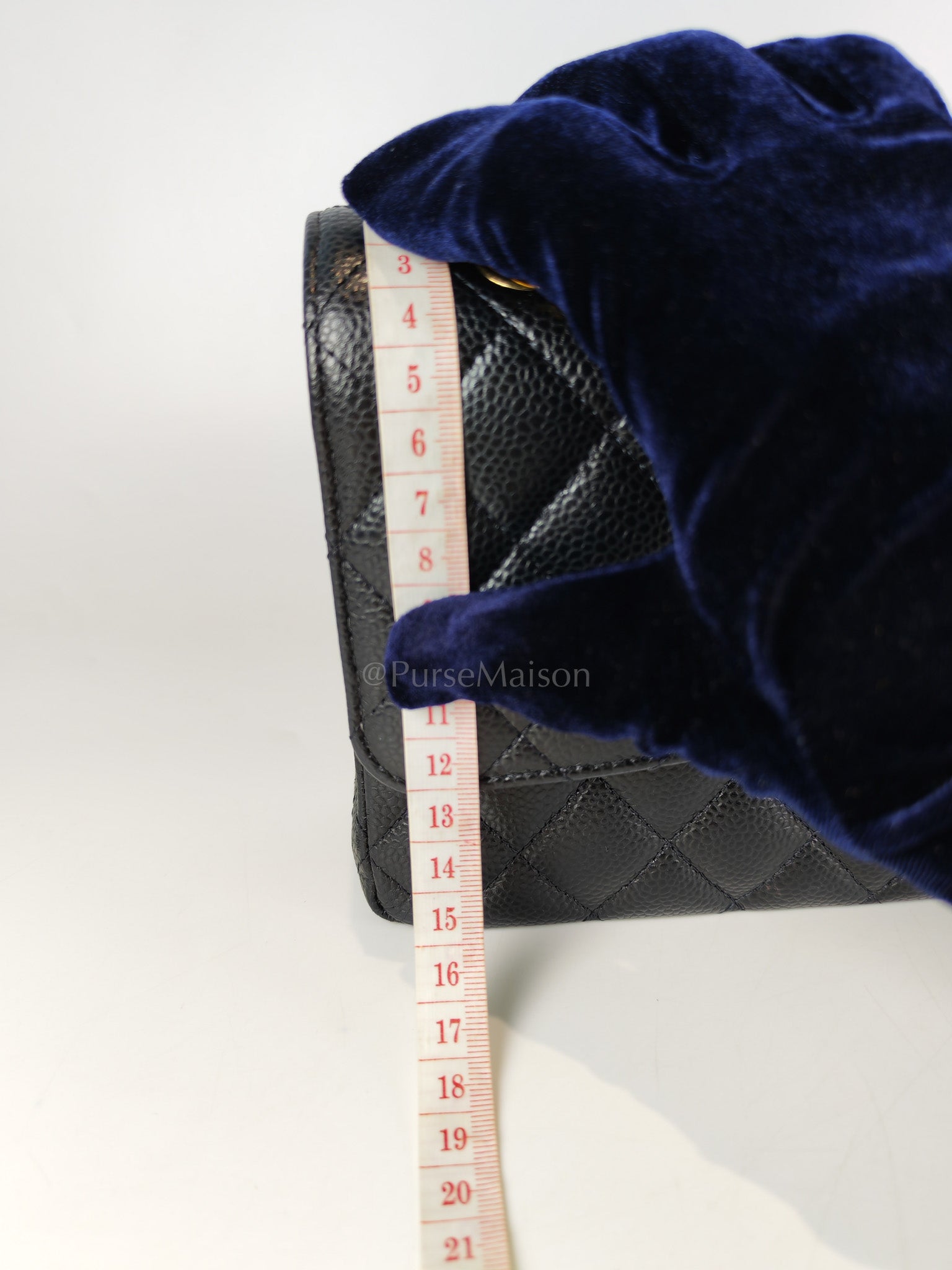 Classic Double Flap Medium in Black Caviar Leather and Gold Hardware (Microchip) | Purse Maison Luxury Bags Shop