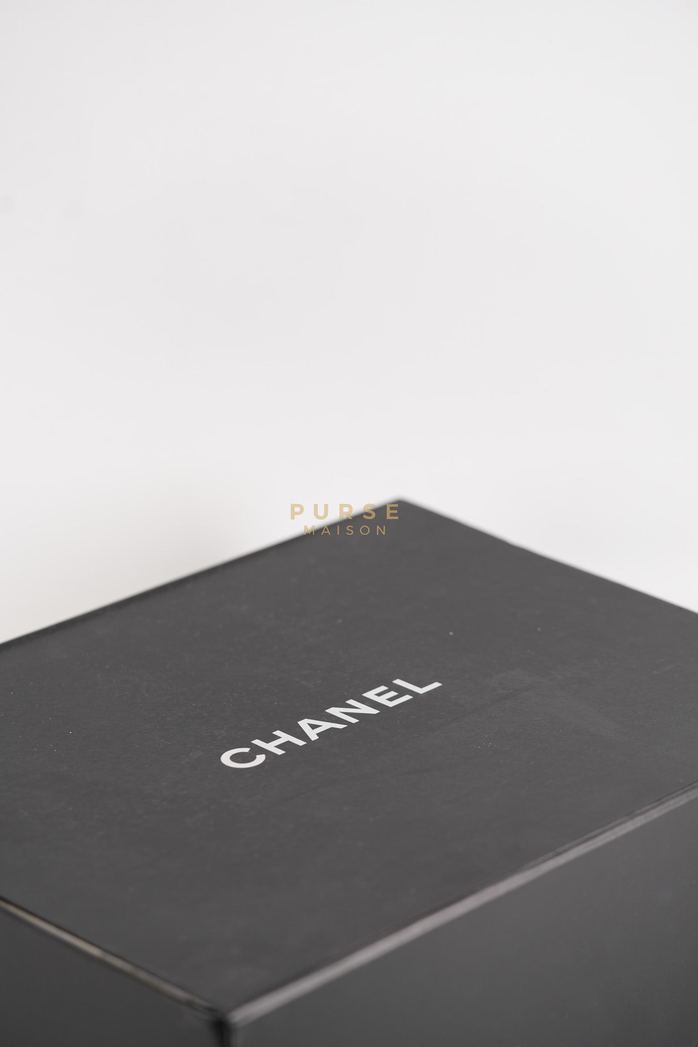 Classic Double Flap Medium in Black Caviar Leather & Gold Hardware Series 18 | Purse Maison Luxury Bags Shop