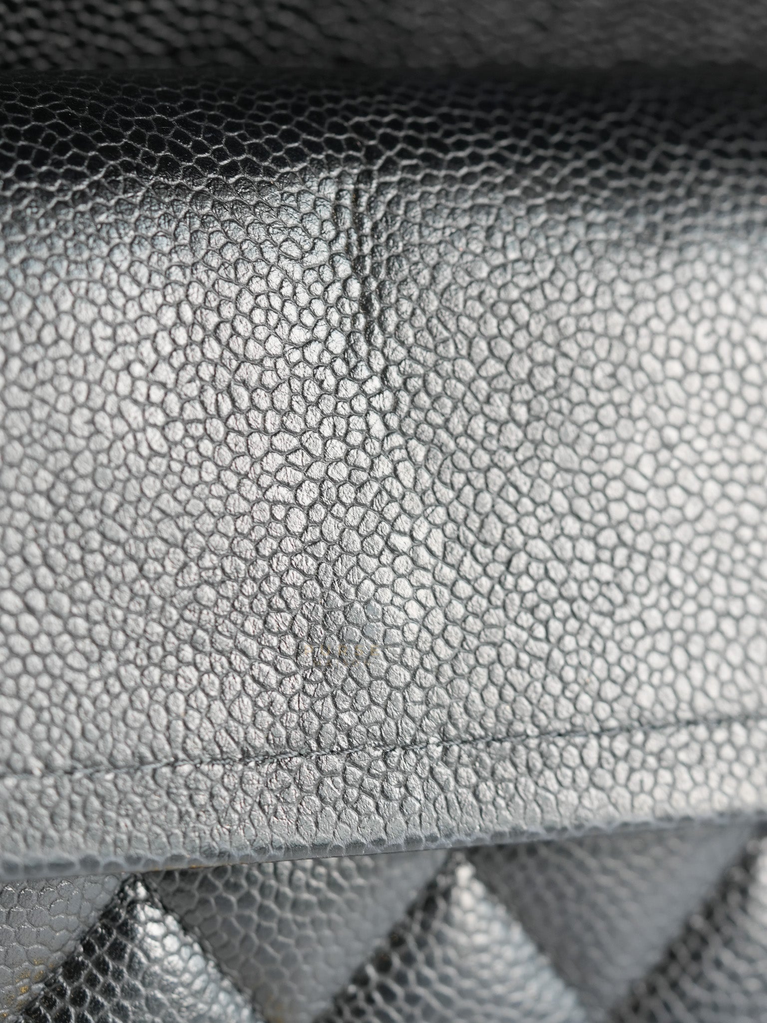 Classic Double Flap Medium In Black Caviar Leather with Gold Hardware(Series 20) | Purse Maison Luxury Bags Shop