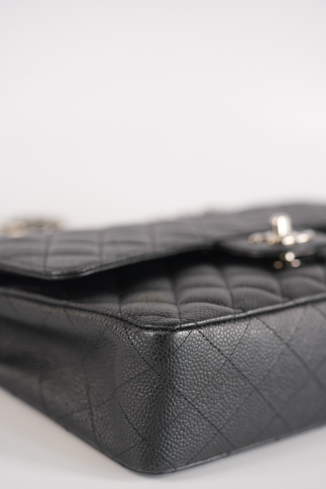 Classic Double Flap Medium in Black Quilted Caviar Leather and Silver Hardware Series 17 | Purse Maison Luxury Bags Shop