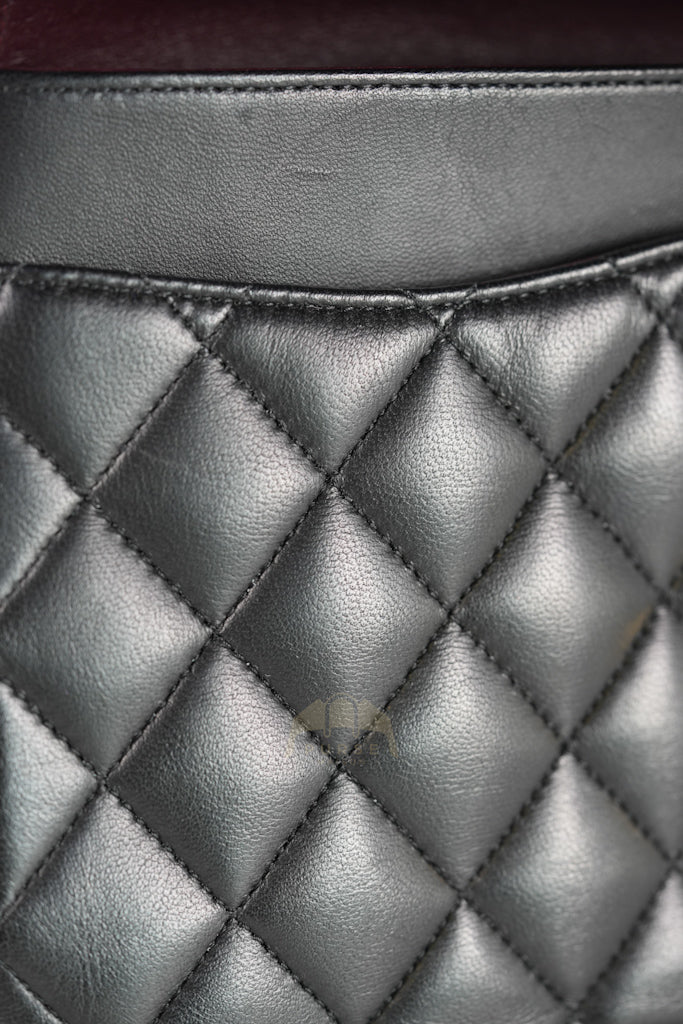 Classic Double Flap Medium in Black Quilted Lambskin Leather and Gold Hardware Series 26 | Purse Maison Luxury Bags Shop