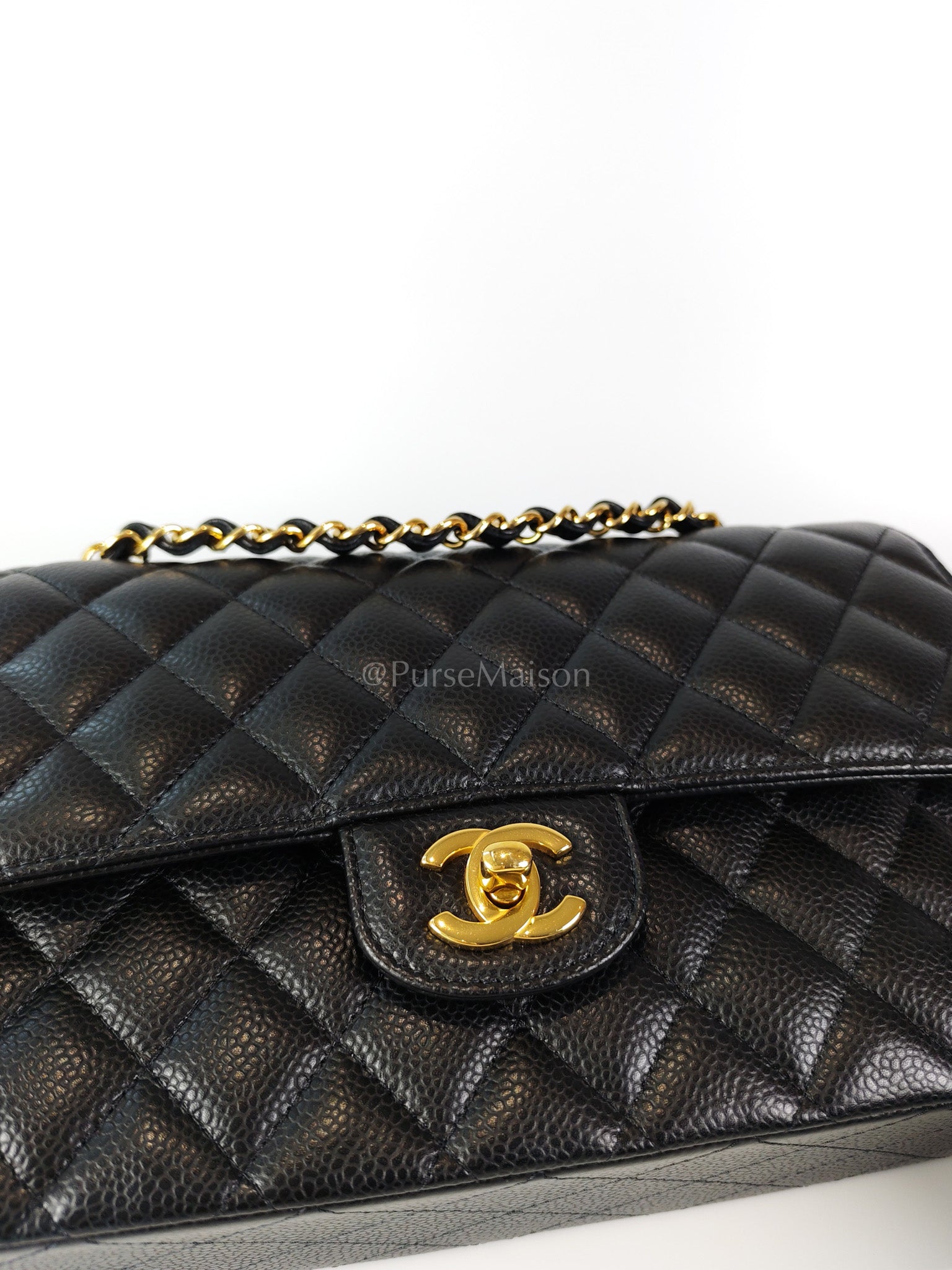 Classic Double Flap Medium in Caviar Leather and Gold Hardware (Microchip) | Purse Maison Luxury Bags Shop