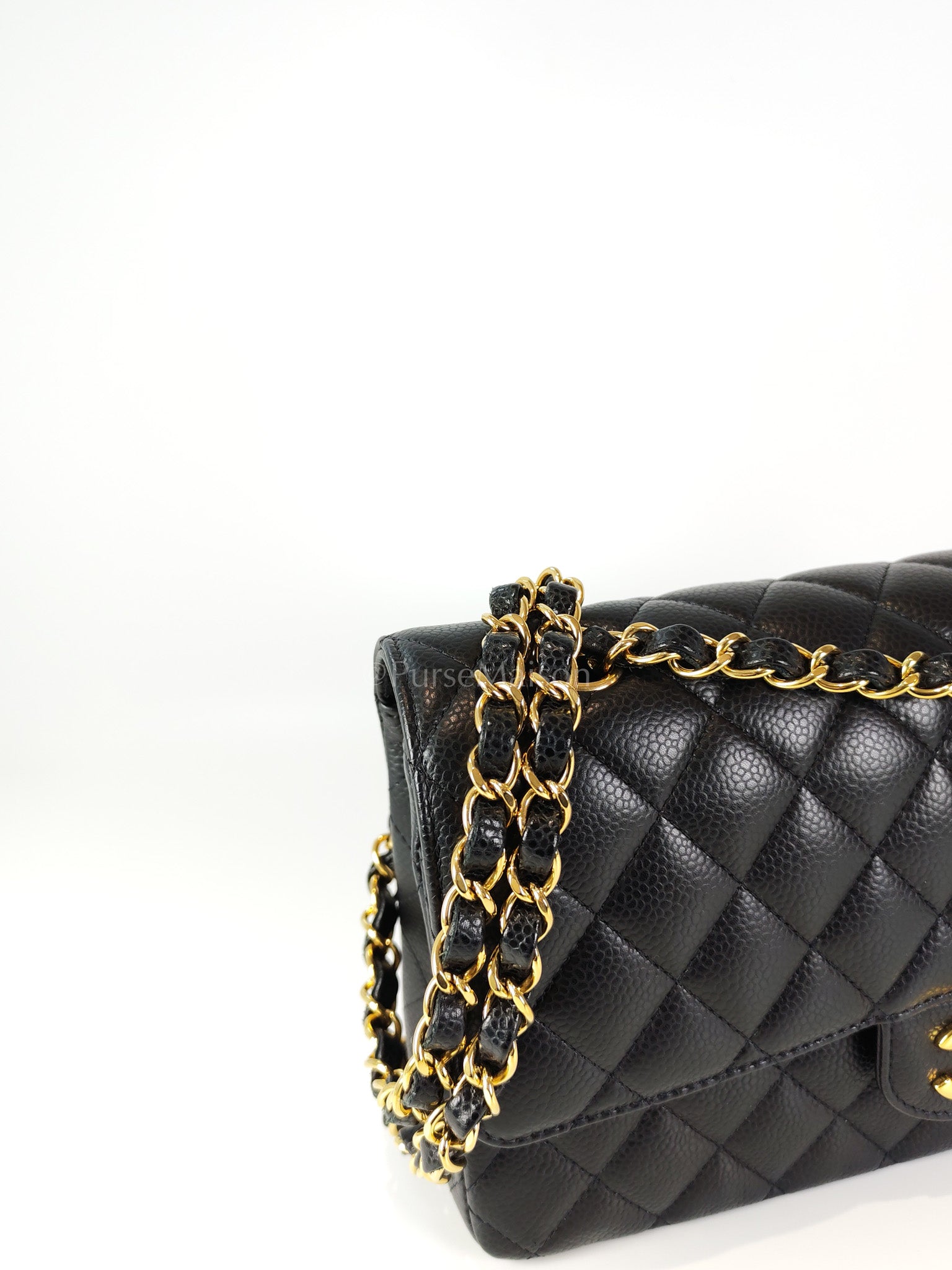 Classic Double Flap Medium in Caviar Leather and Gold Hardware (Microchip) | Purse Maison Luxury Bags Shop