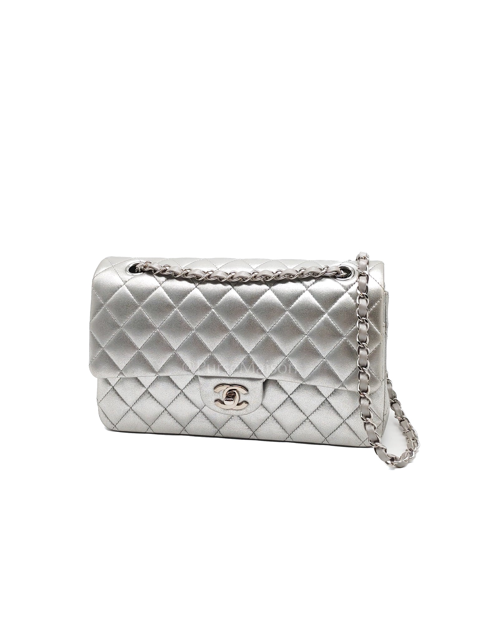 Classic Double Flap Medium in Metallic Silver and Silver Hardware (Microchip) | Purse Maison Luxury Bags Shop