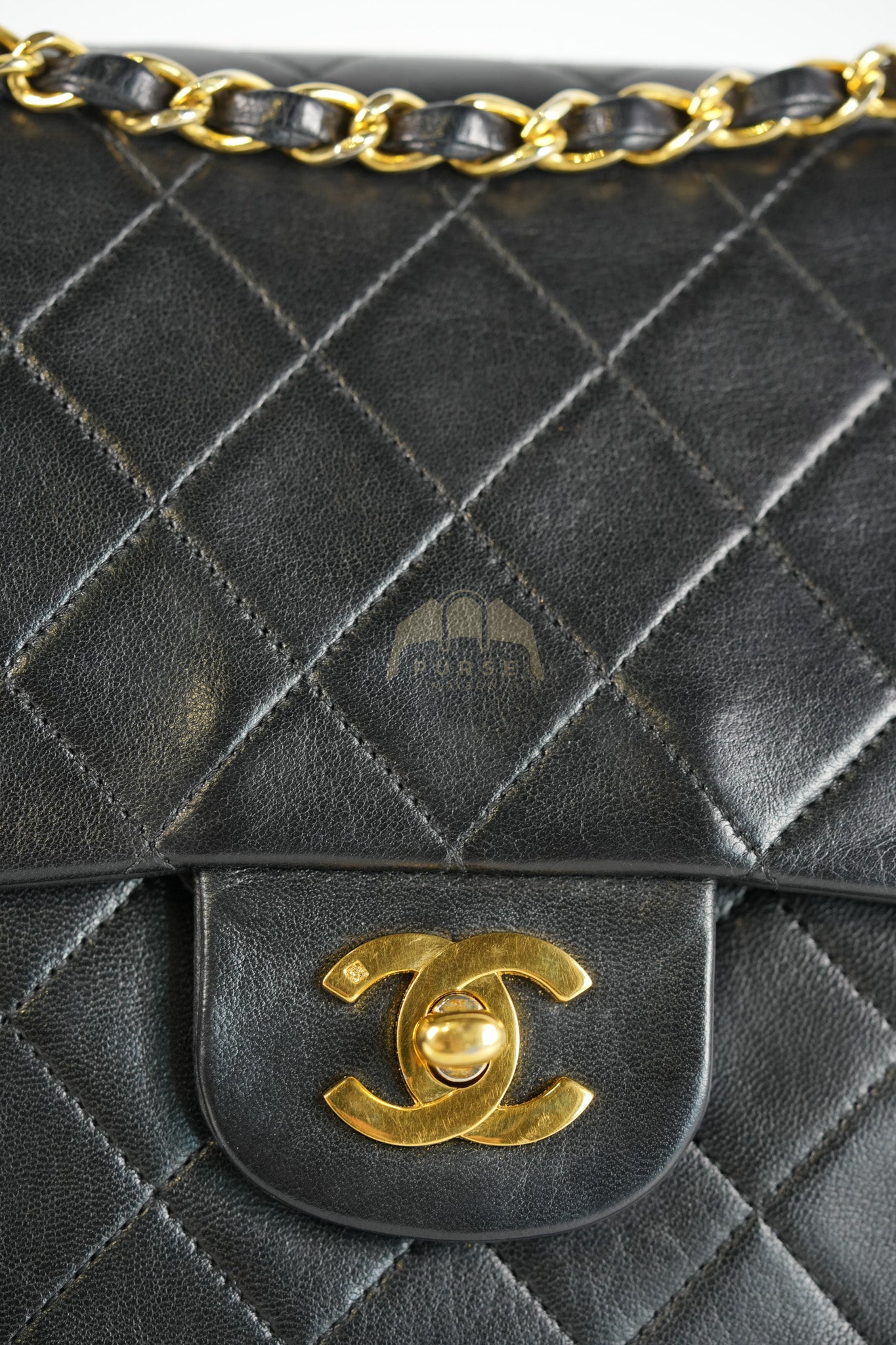 Classic Double Flap Medium Vintage in Lambskin Quilted Leather and Gold Hardware Series 1 | Purse Maison Luxury Bags Shop