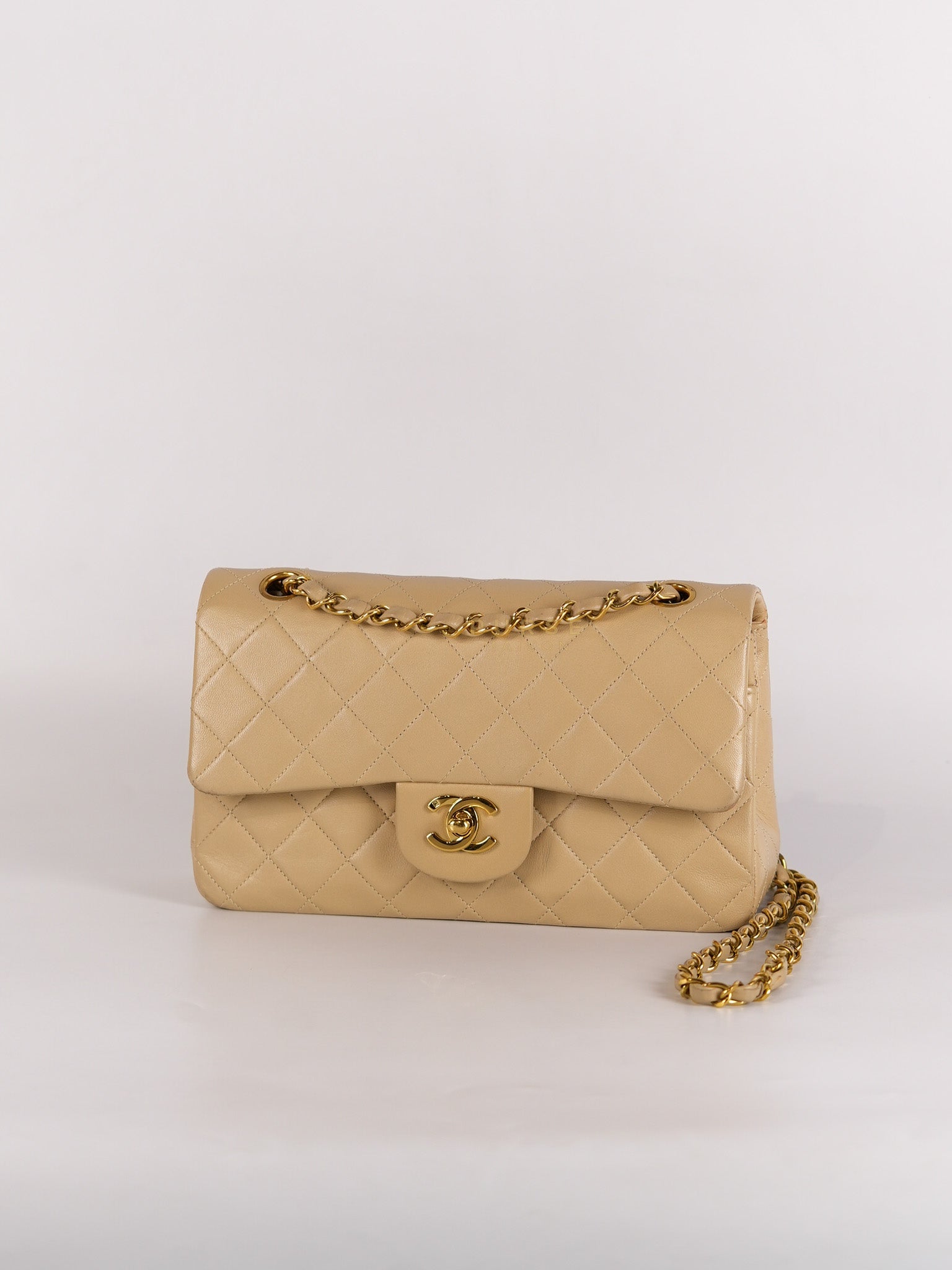 Classic Double Flap Small Vintage in Beige Lambskin Leather and 24k Gold Hardware Series 3 | Purse Maison Luxury Bags Shop