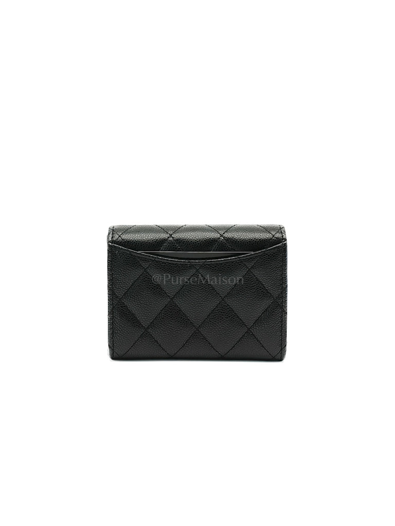 Classic Flap Card Holder Double Compartment in Black Quilted Caviar Leather and Silver Hardware (Microchip) | Purse Maison Luxury Bags Shop