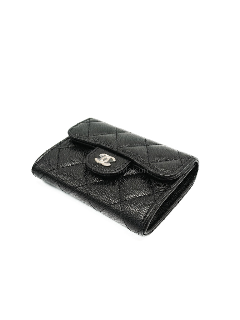 Classic Flap Card Holder Double Compartment in Black Quilted Caviar Leather and Silver Hardware (Microchip) | Purse Maison Luxury Bags Shop