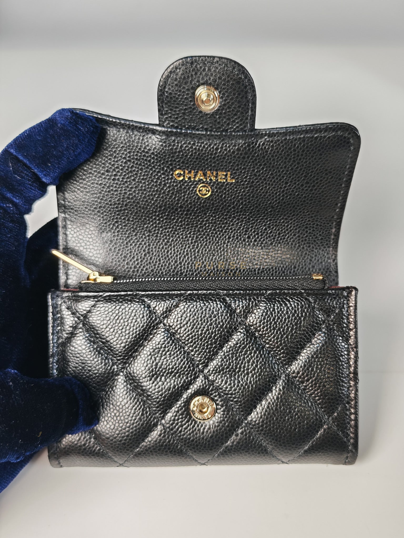Classic Flap Card Holder in Black Caviar Leather and Light Gold Hardware (New Version with Zipper) (Microchip) | Purse Maison Luxury Bags Shop